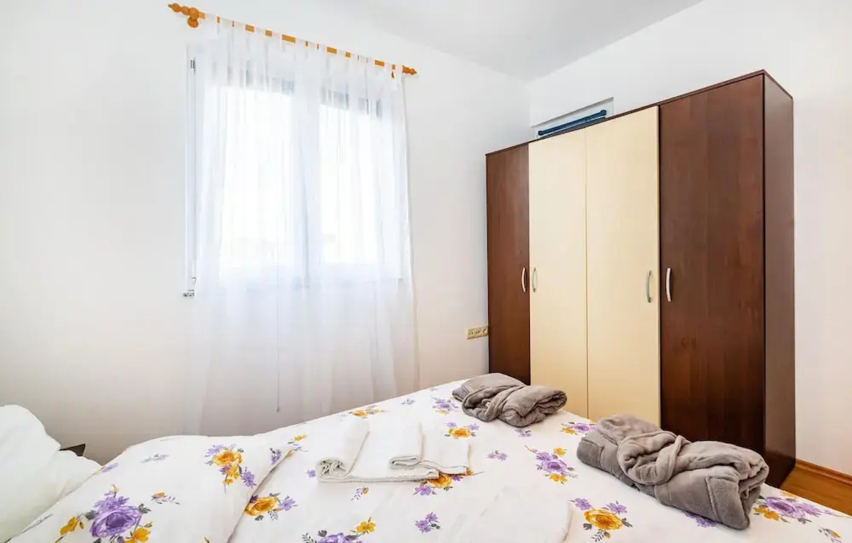 Stunning Home in Pasman With 7 Bedrooms, Wifi and Outdoor Swimming Pool