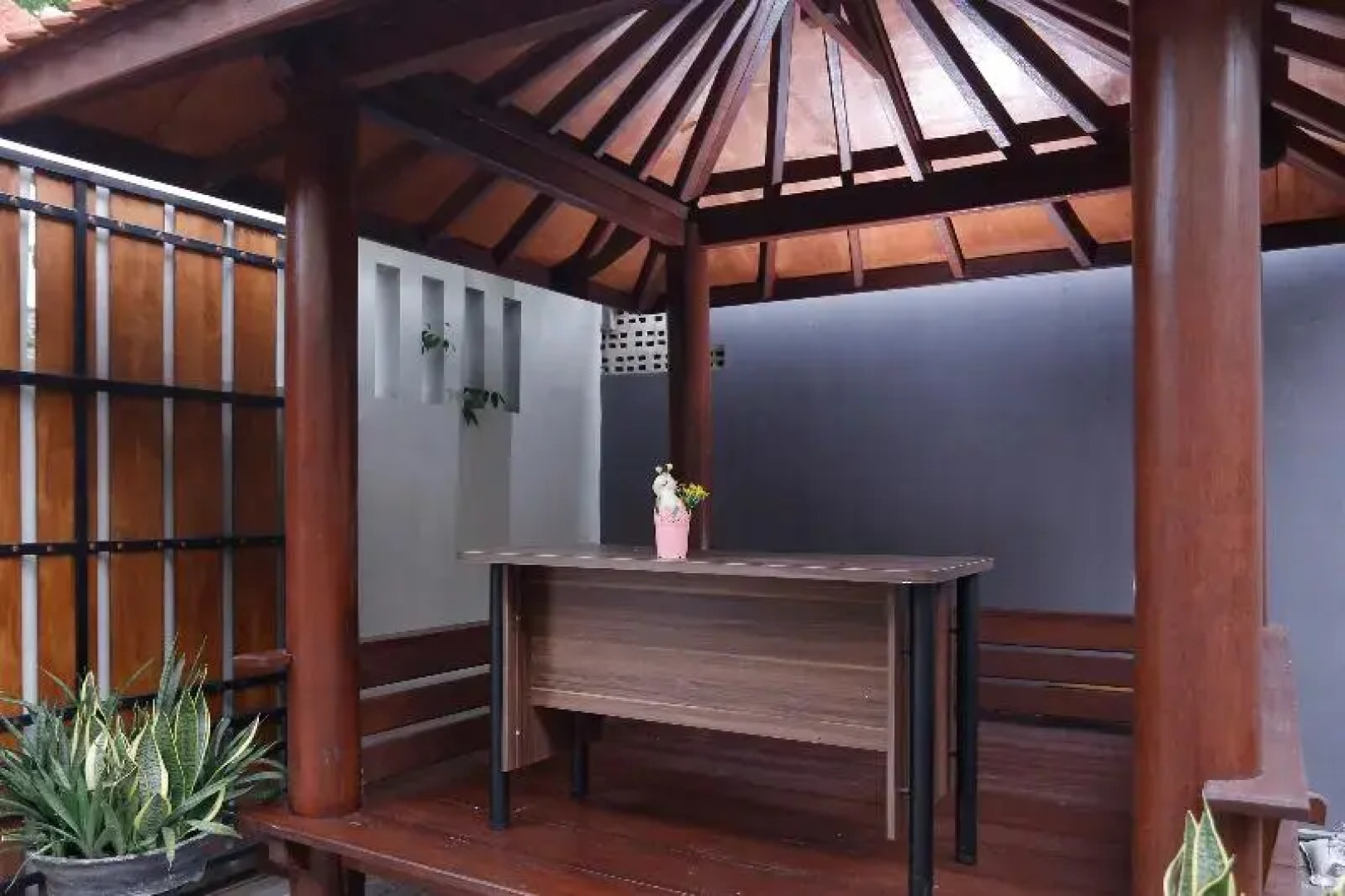 Life Ethes Exclusive