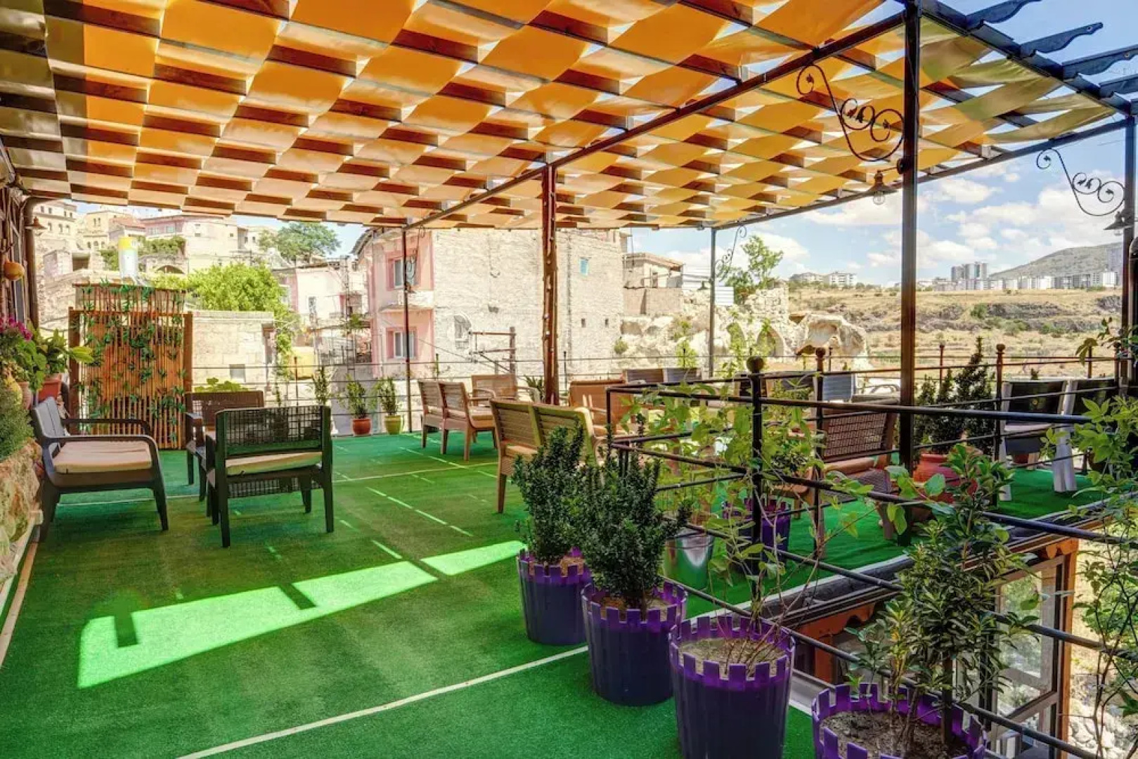 Nar-I Ask Cave Hotel