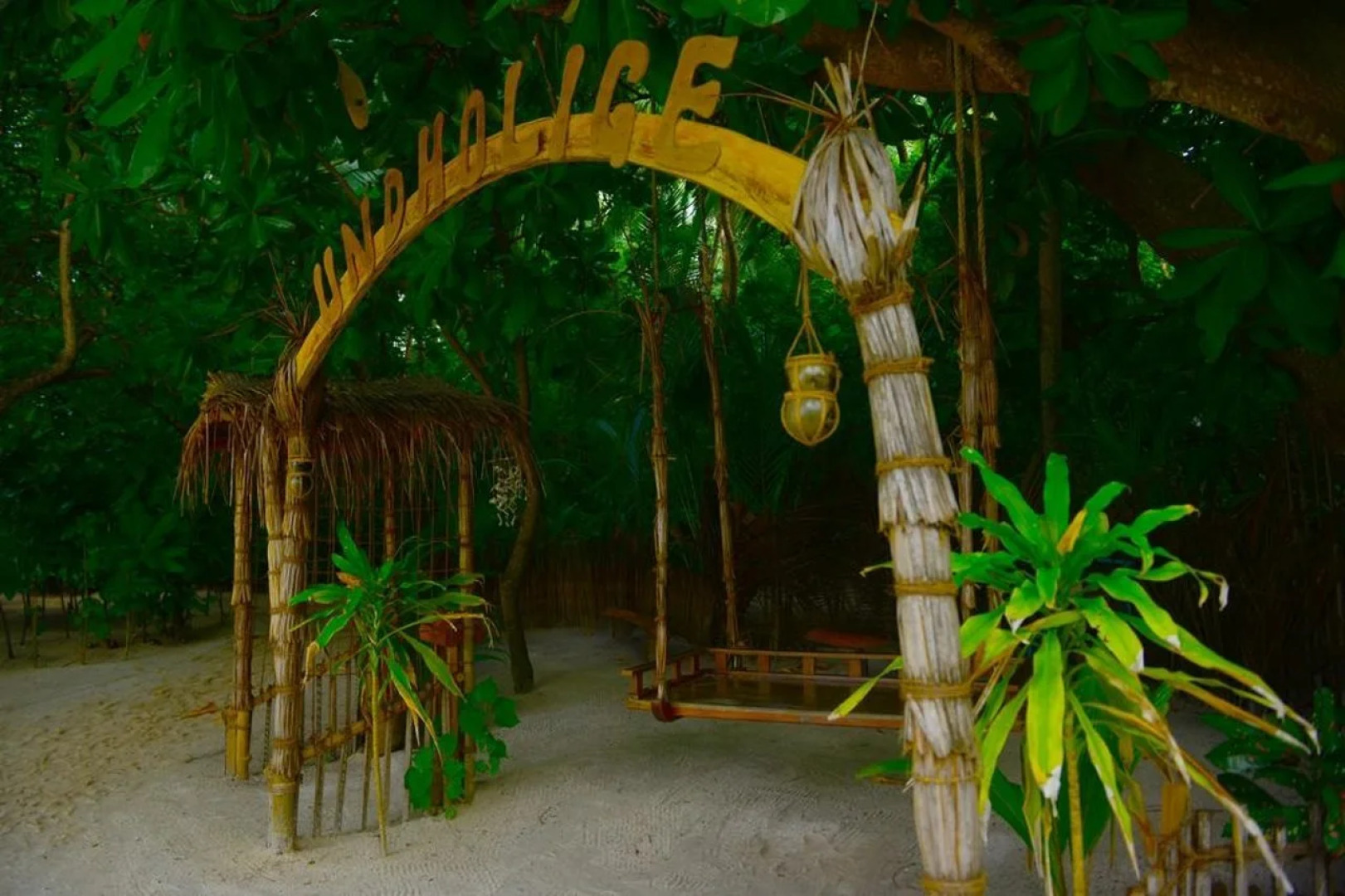 Курорт Biyadhoo Island