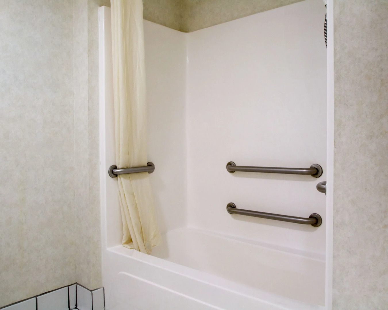 Magnolia Inn Townhouse Hattiesburg MS I-59