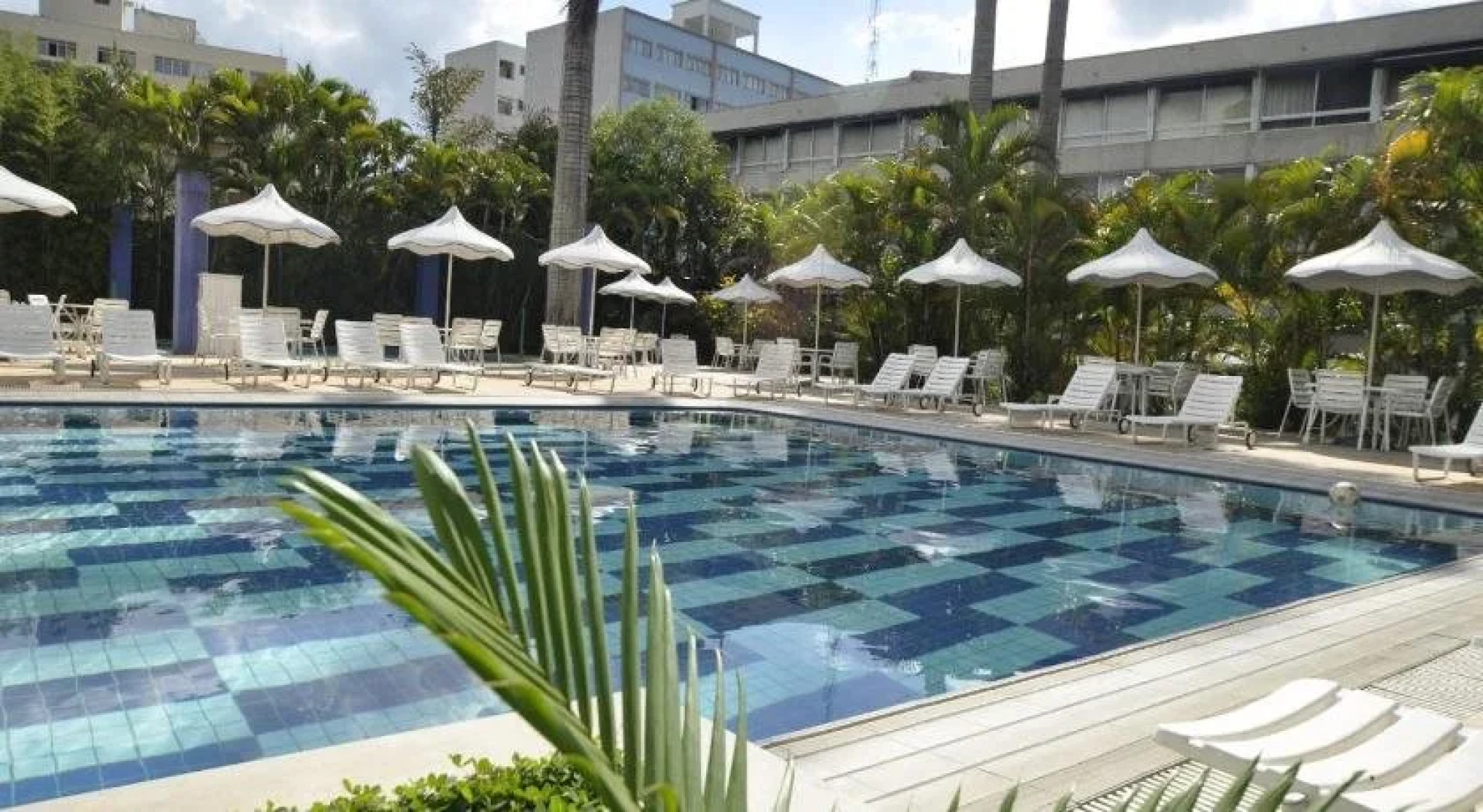 Radio Hotel Resort & Convention