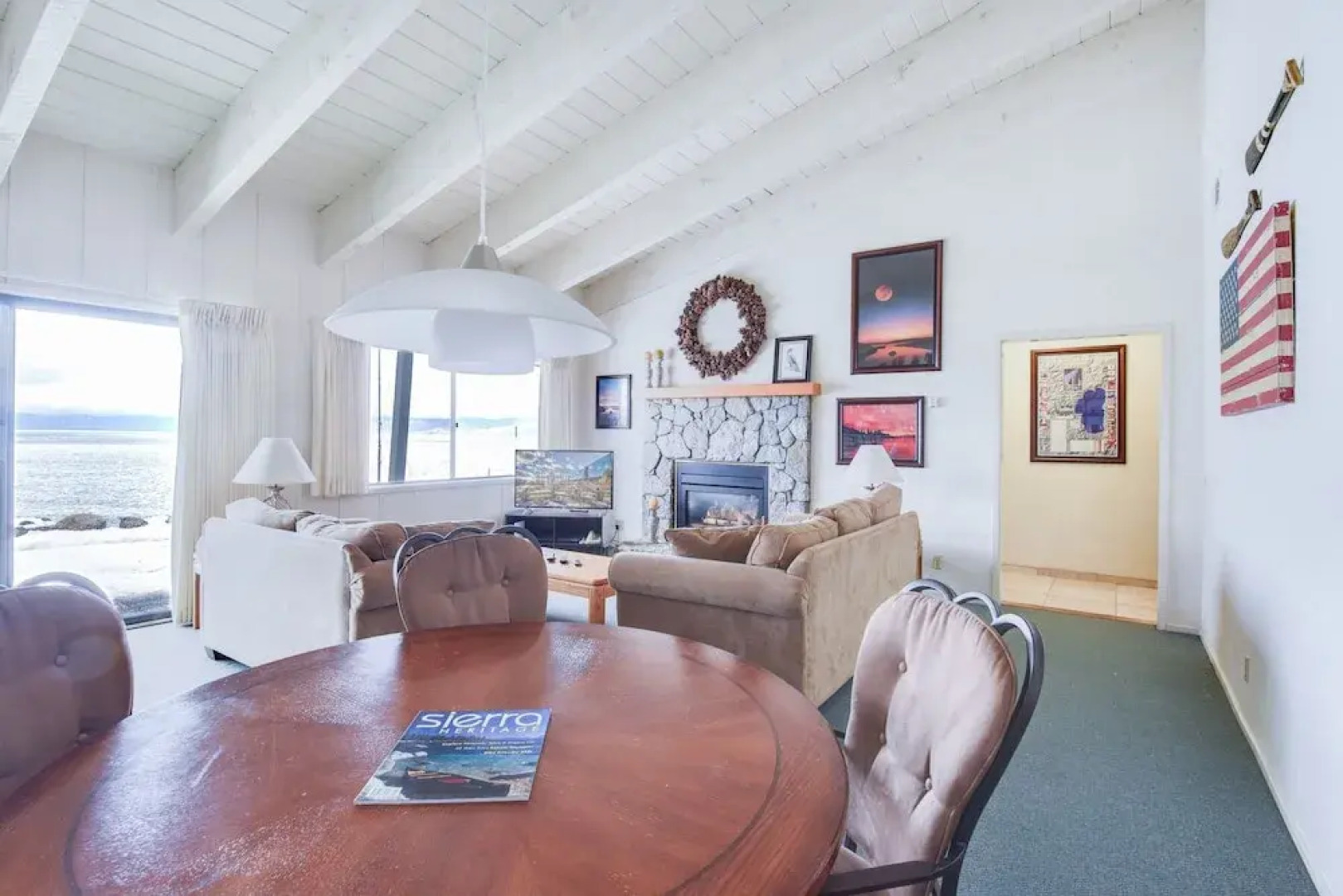 Waters Edge Jewel w/ Lake Views HOA Access!