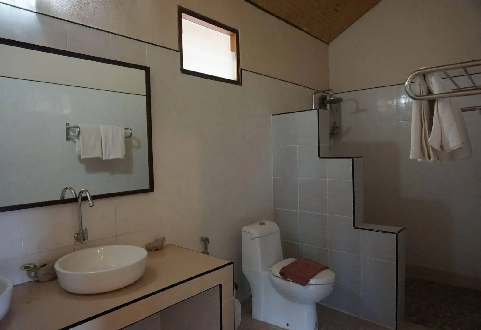 Maesalong Mountain Home