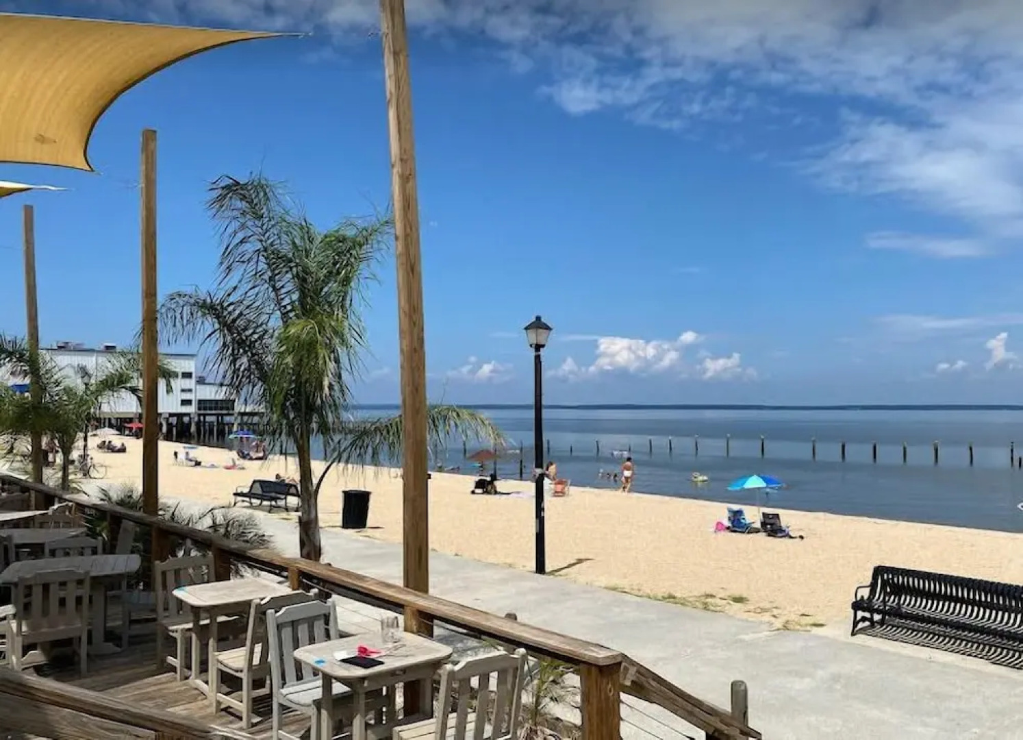 Colonial Beach Plaza Bed & Breakfast