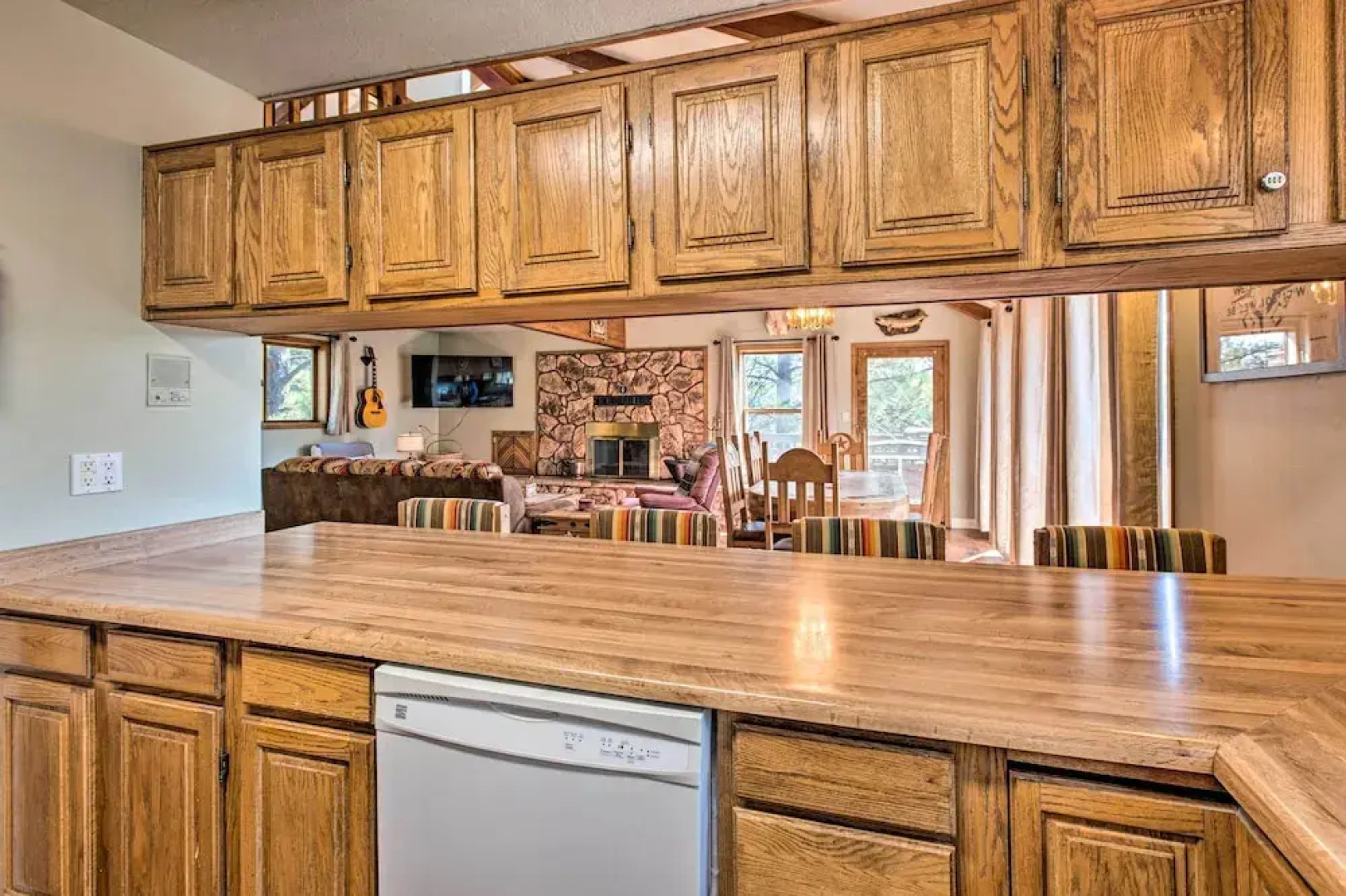 Hot Tub, Game Room: Spacious Angel Fire Retreat!