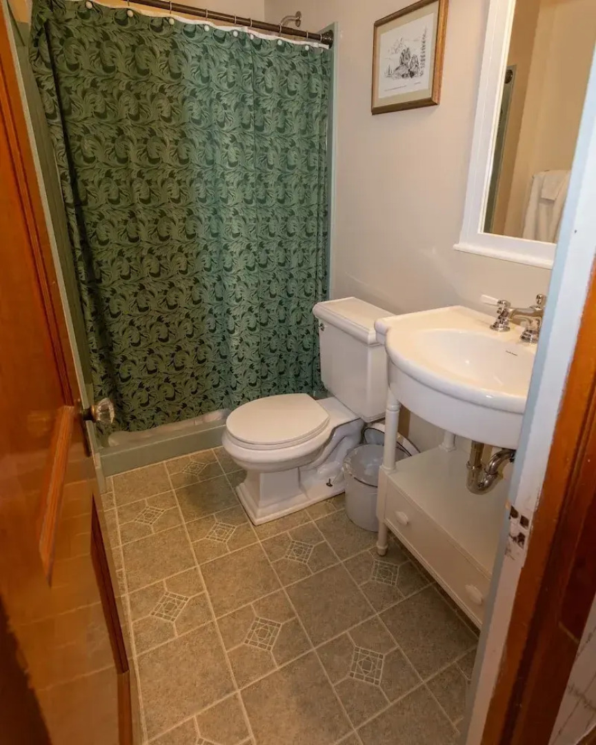 The Hand Hotel Bed & Breakfast