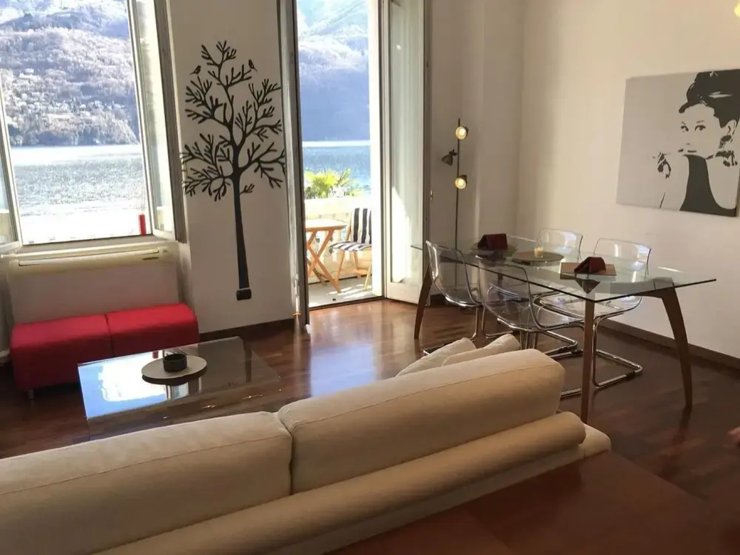 Larius balcony on the lake