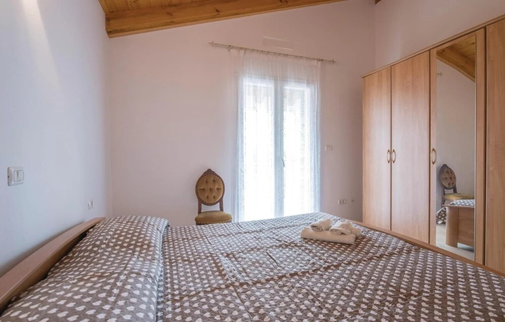 Beautiful Home in Nedescina With Wifi and 2 Bedrooms