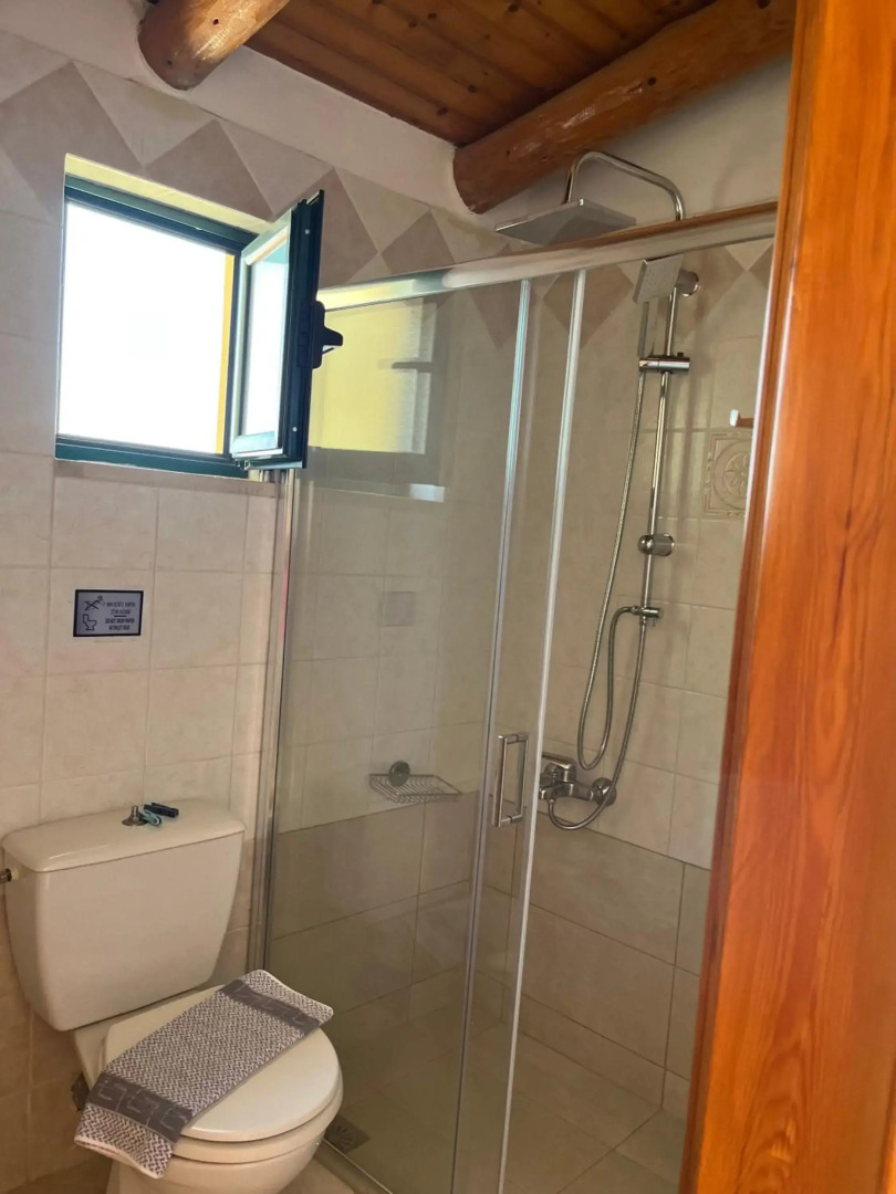 Skandalis Traditional Suites