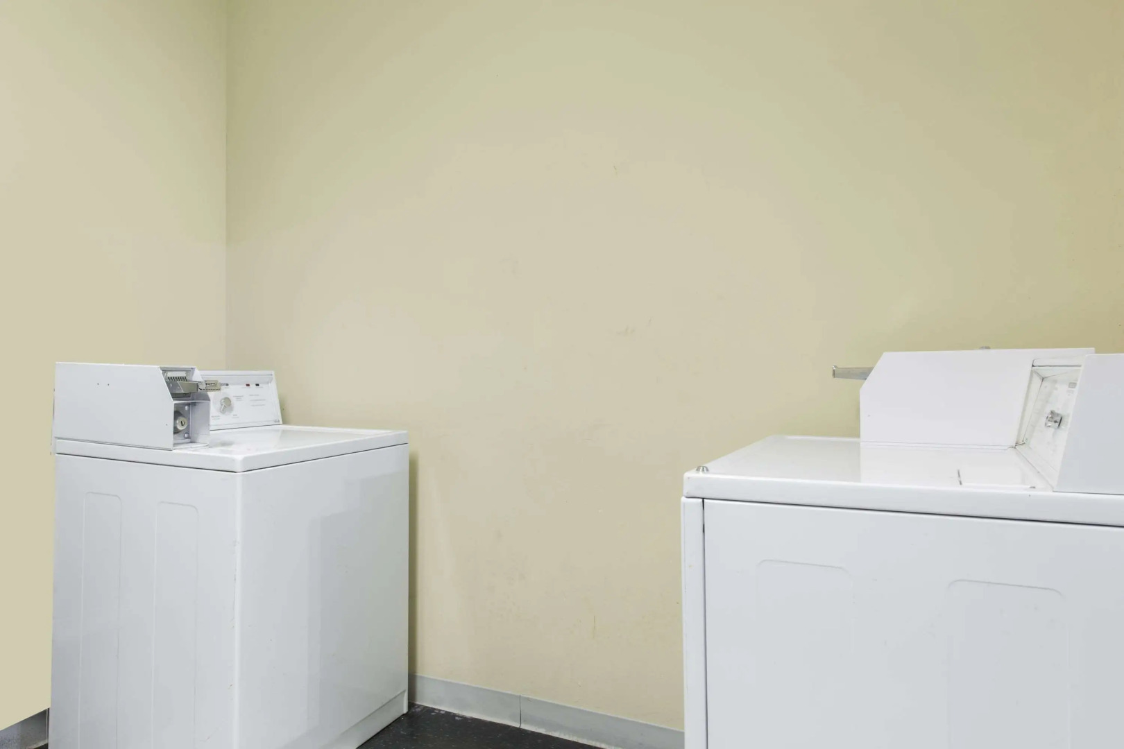 Super 8 by Wyndham Petersburg