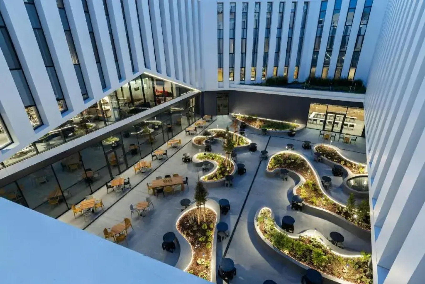 Moxy Alfragide Lisboa