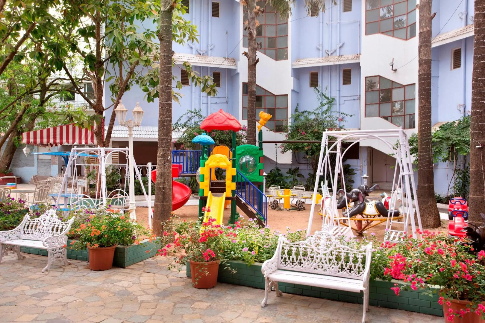 Avion Holiday Resort