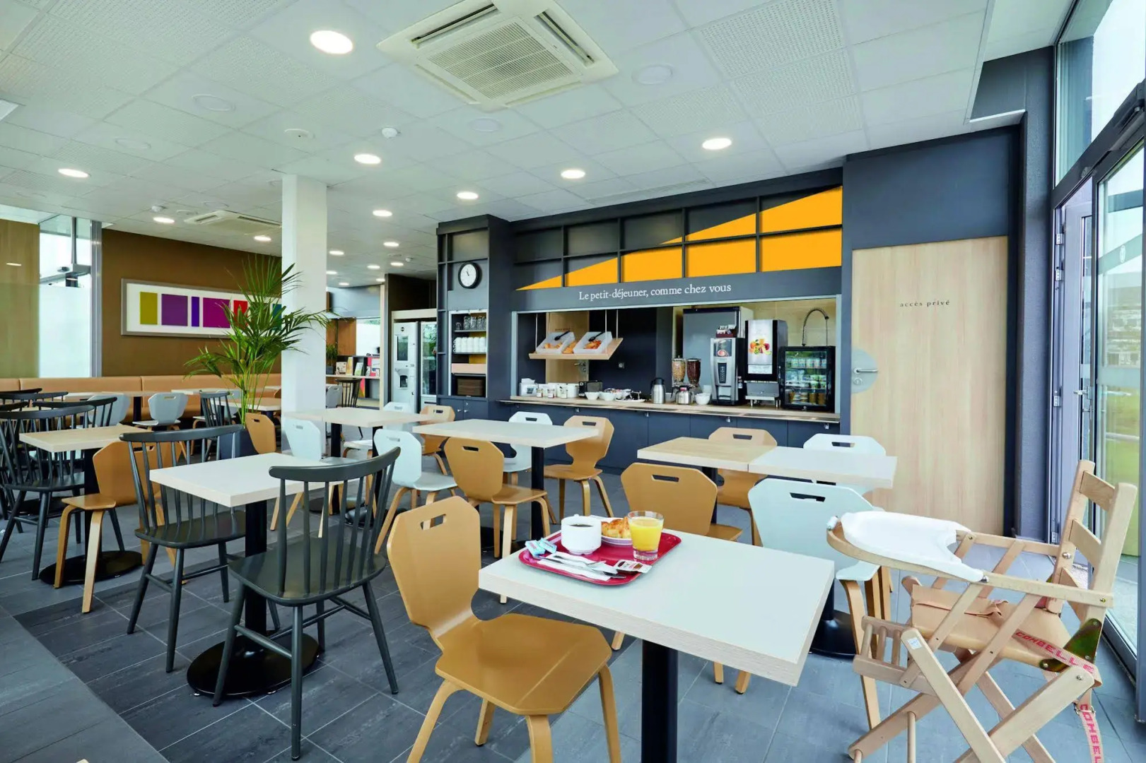 B&B HOTEL Lens Musée du Louvre