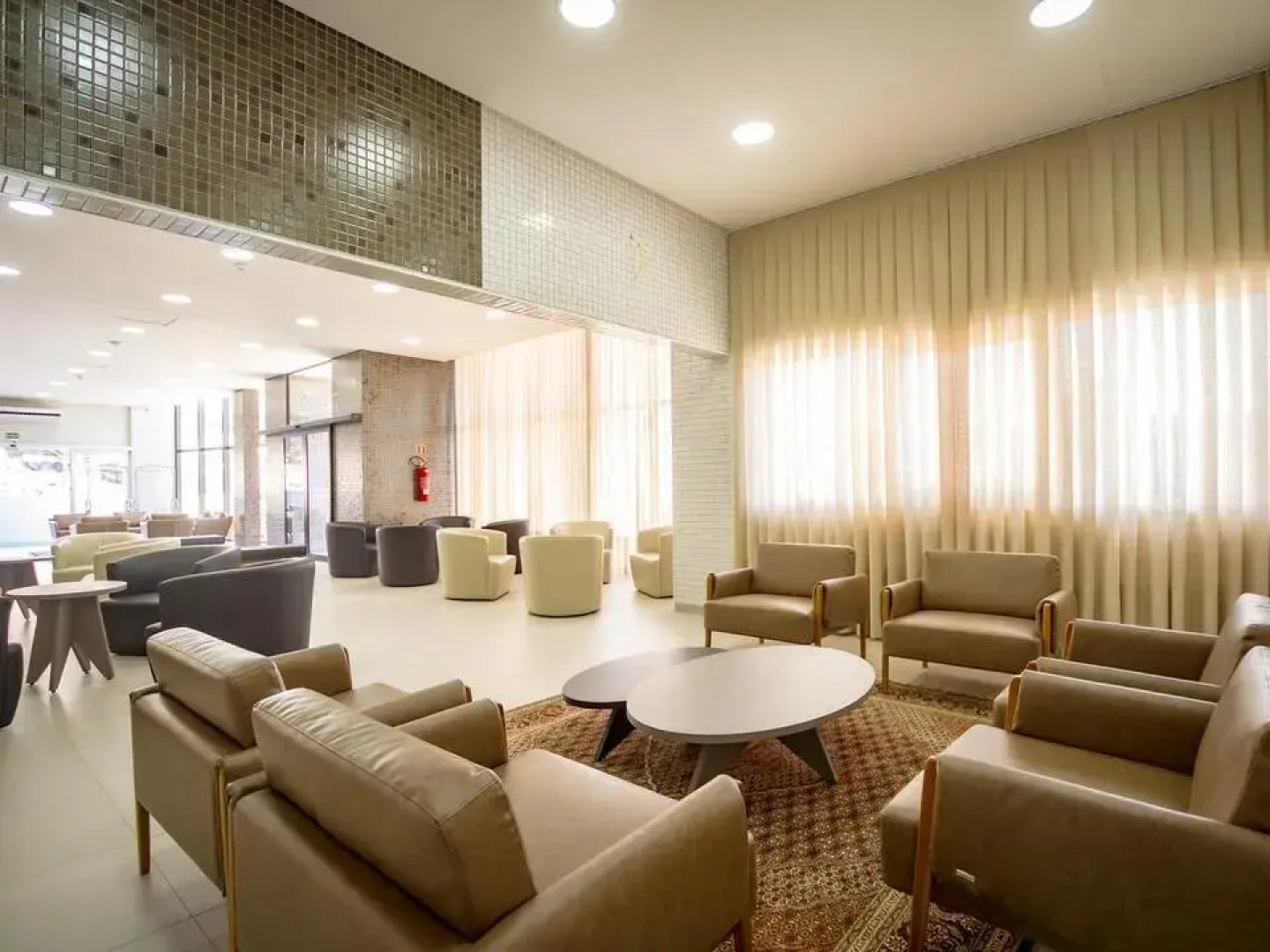 Hotel Confiance Barigui