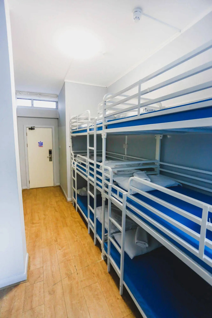Via Limehouse - Hostel