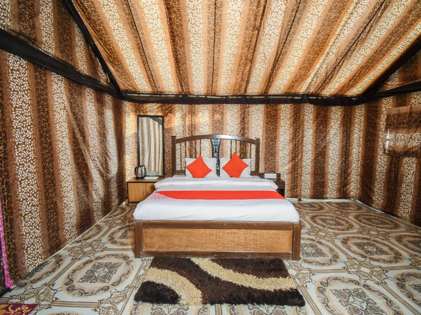 OYO 23679 Shivas Heritage