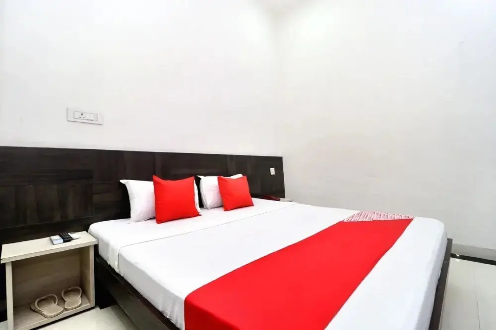Hotel Sunview by OYO Rooms