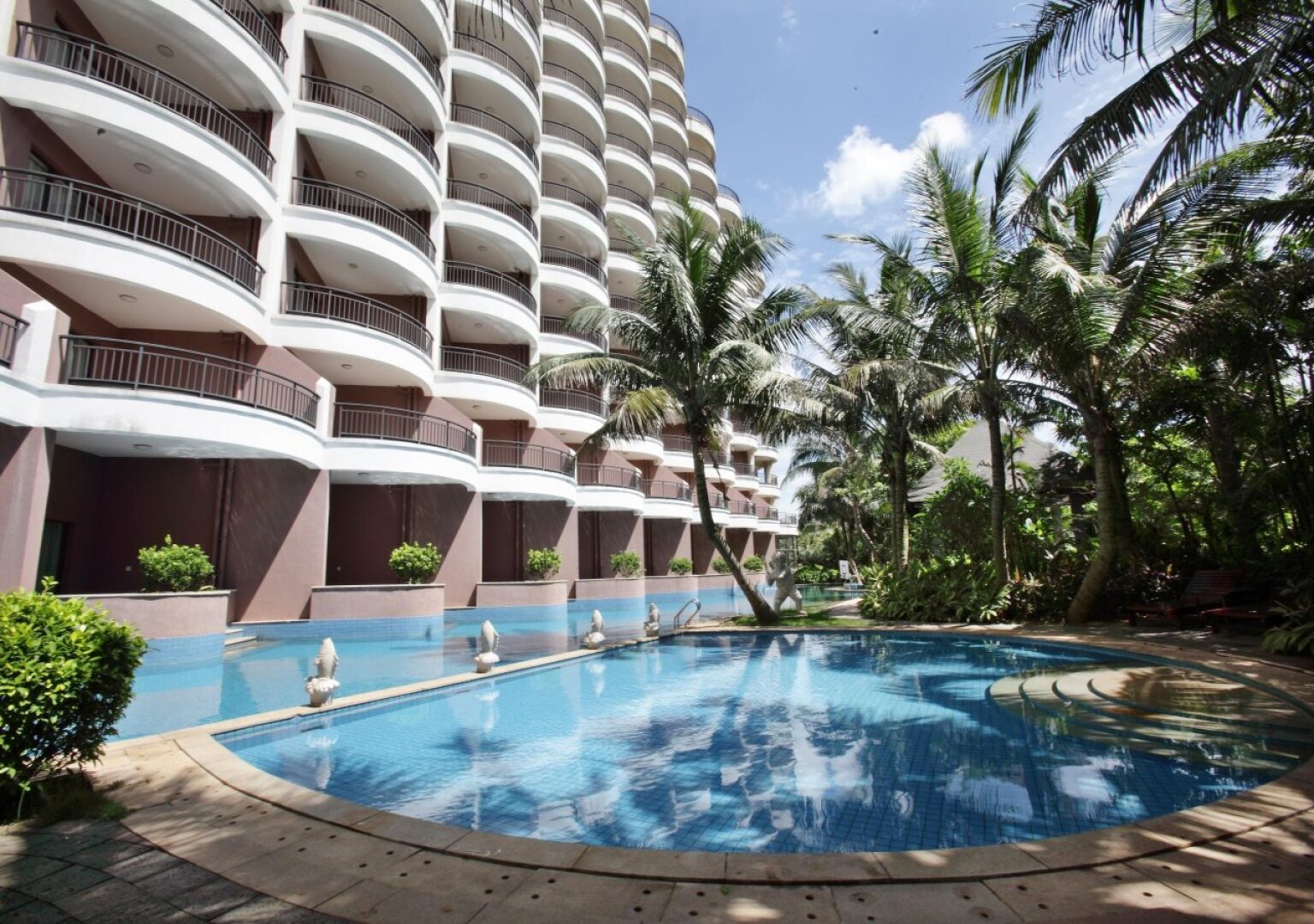 Hainan Golden Sunshine Hotspring Resort Hotel