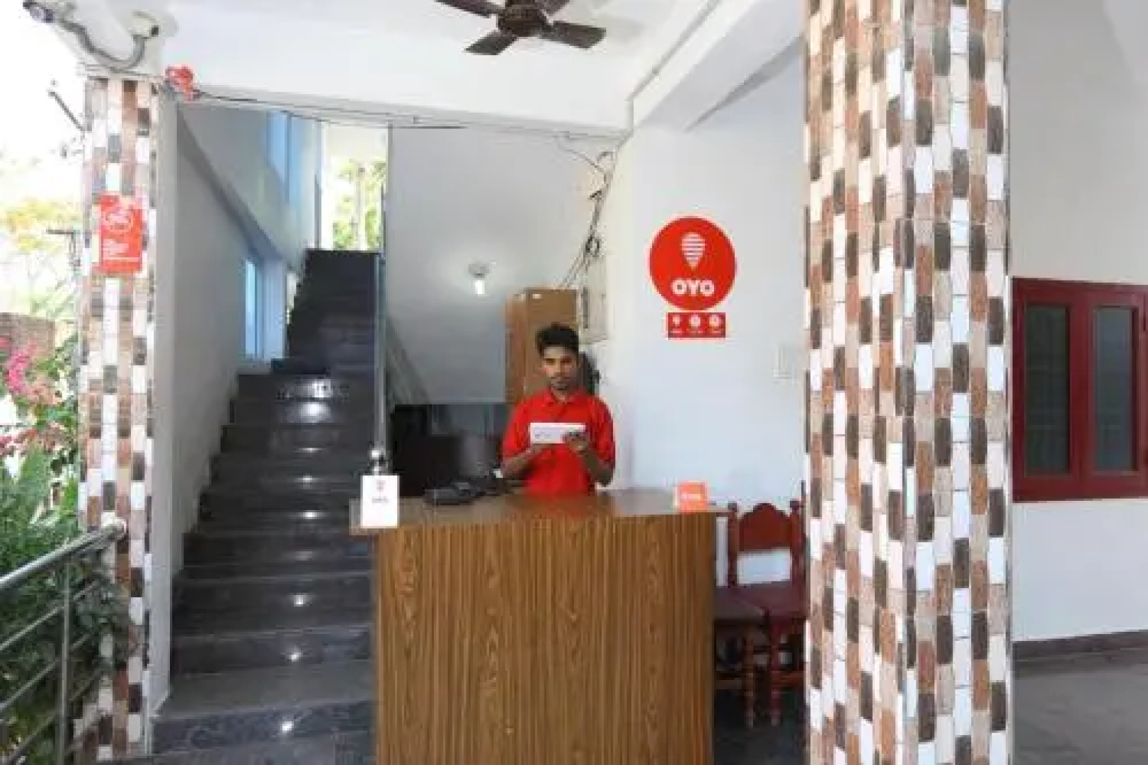 OYO 16067 The Orient Hotel