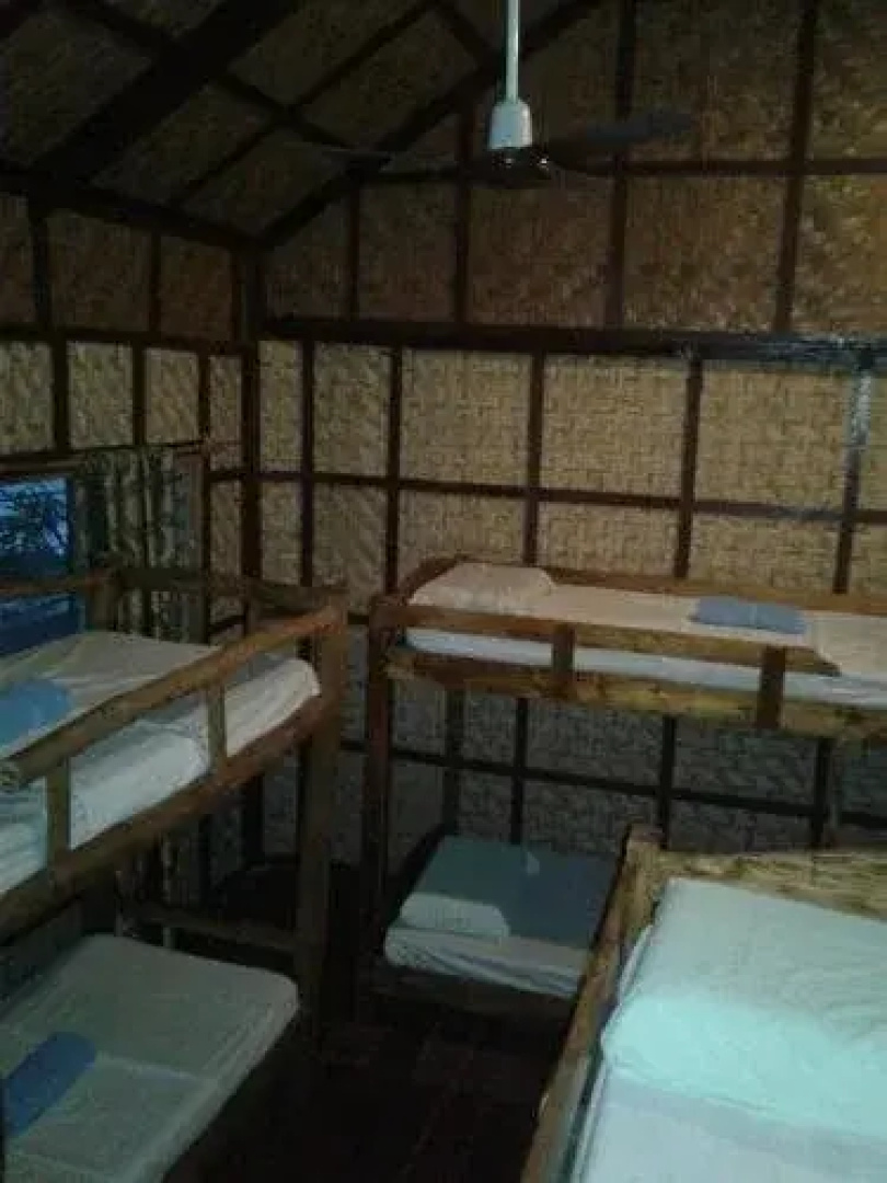 Chelles Guest House And Backpackers