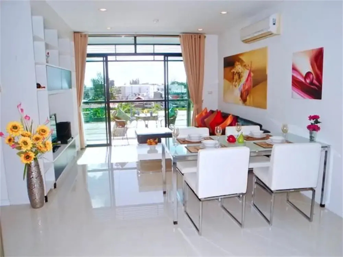 Kamala Regent 3 bedrooms apartment with rooftop pool