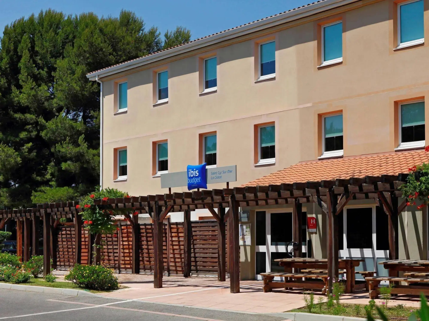 Logis Hôtel de Port d'Alon