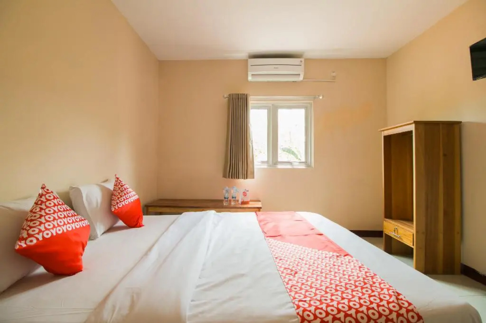 OYO 946 Penginapan Menara Megah Syariah