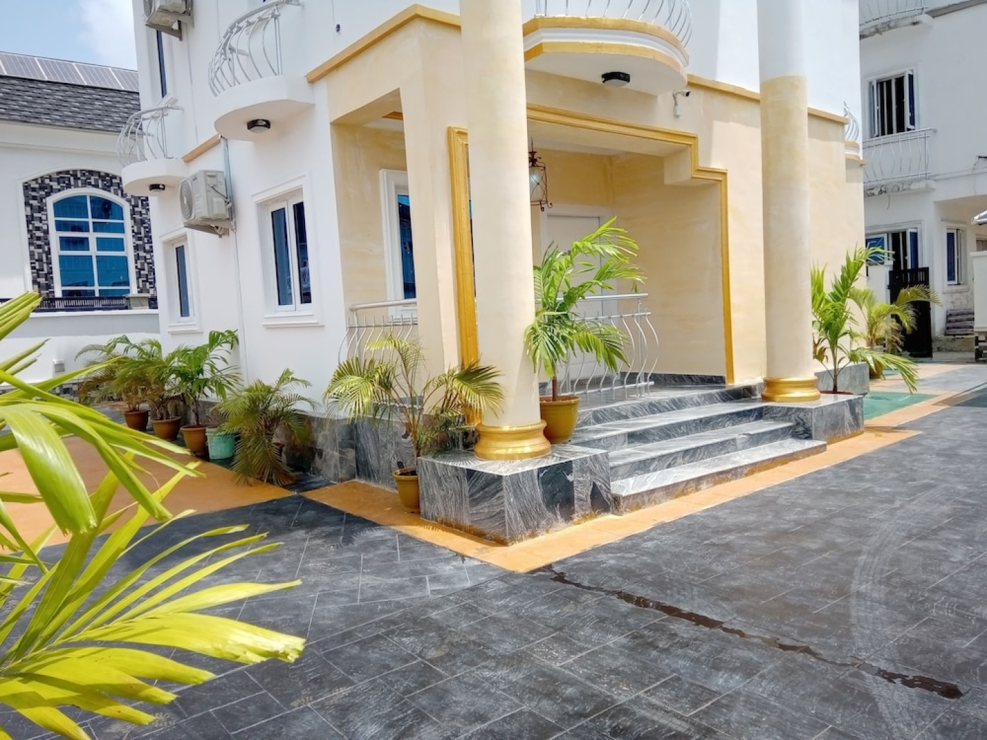 Jerico Villa Hotel & Suites