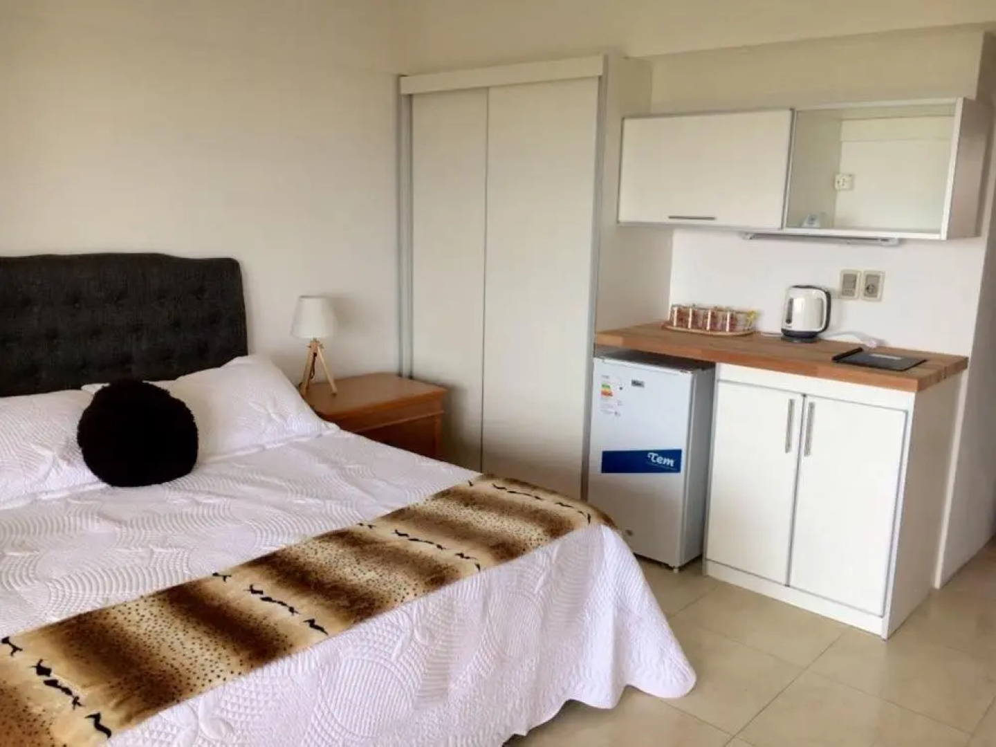 Unique Hotel & Suites