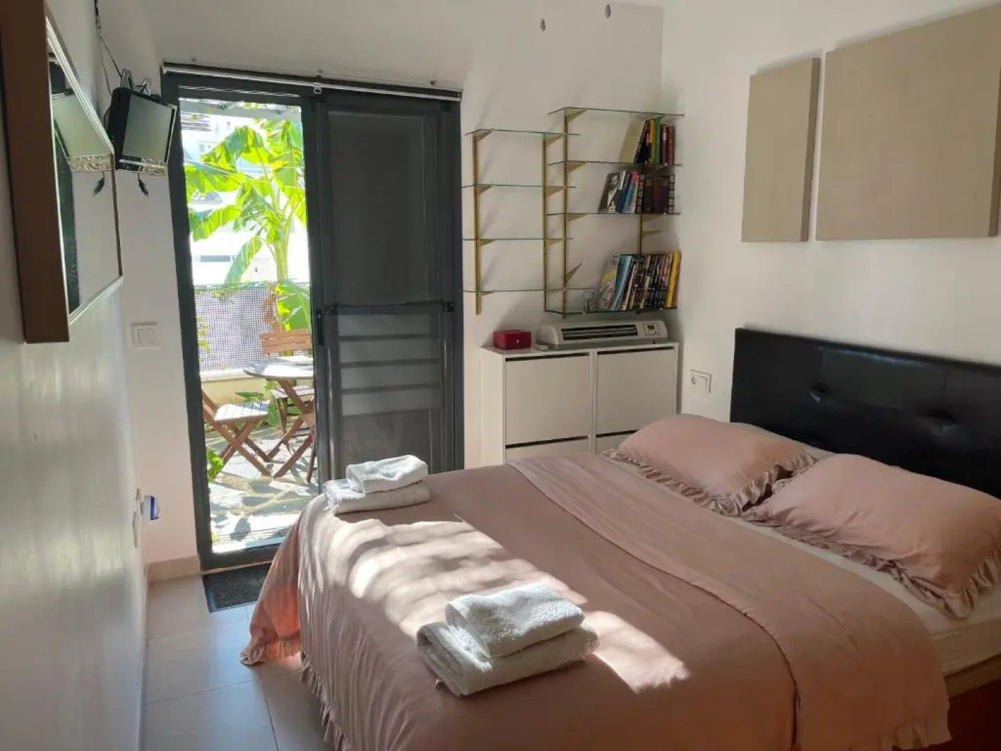 PLAYA ALMARDA,PISCINA,2 TERRAZAS,WIFI,PARKING,BBQ,TRANQUILo