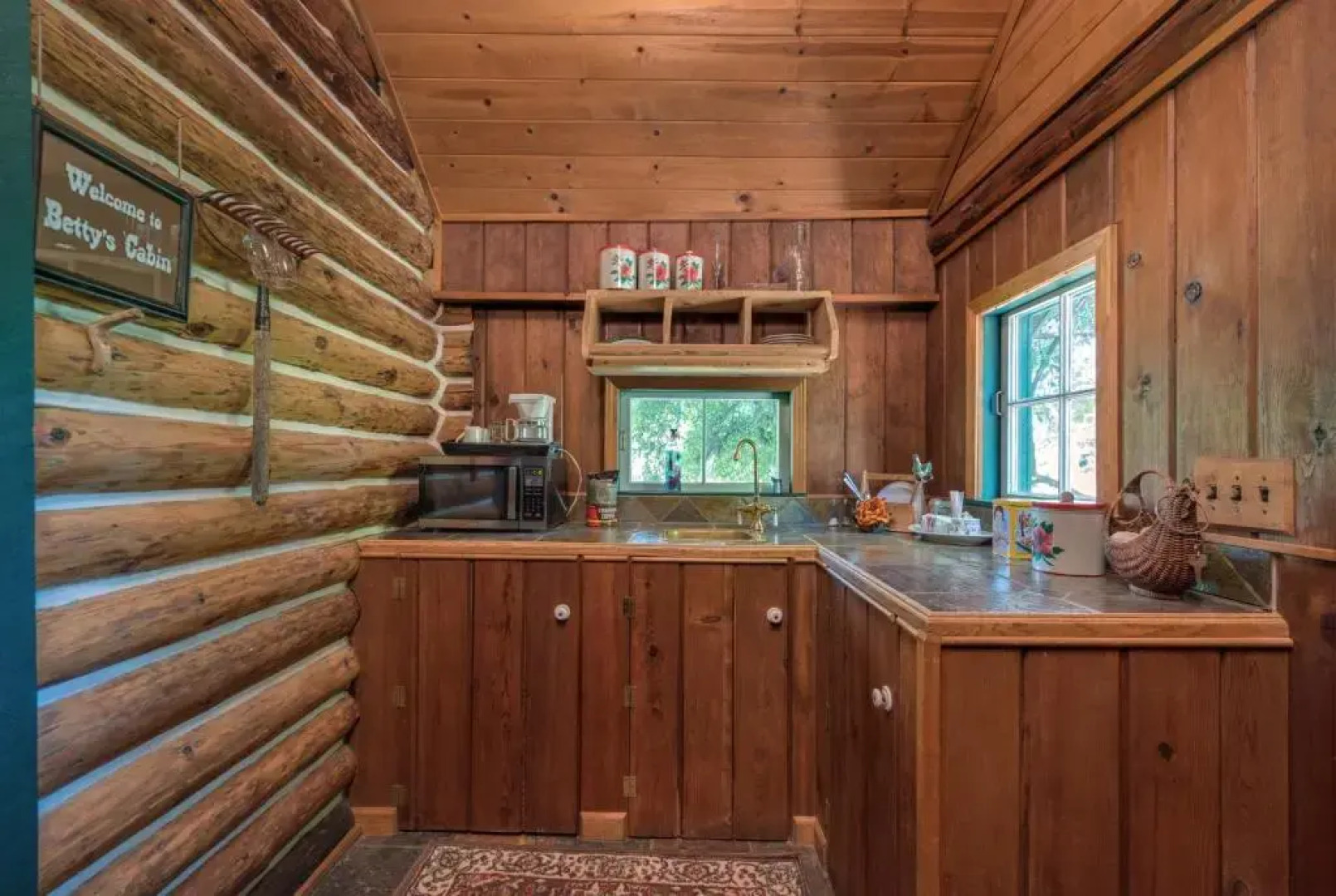 The Davies Family Inn