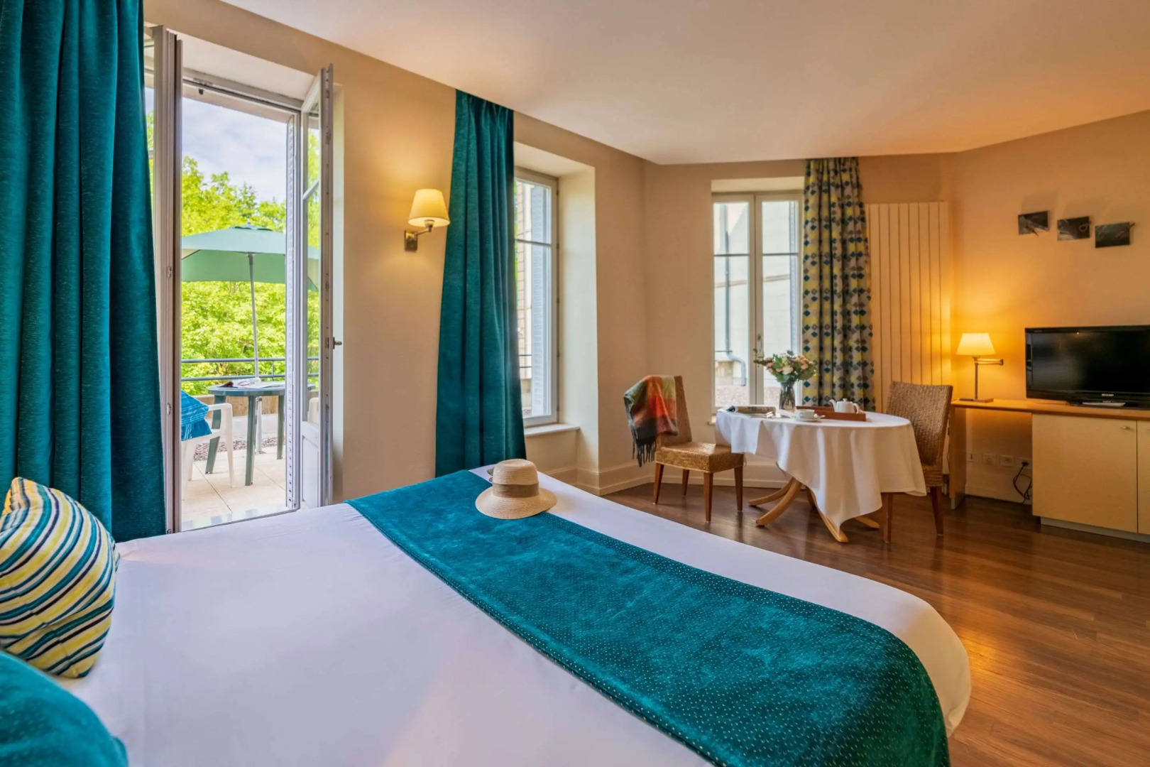 Cerise Luxeuil Les Sources