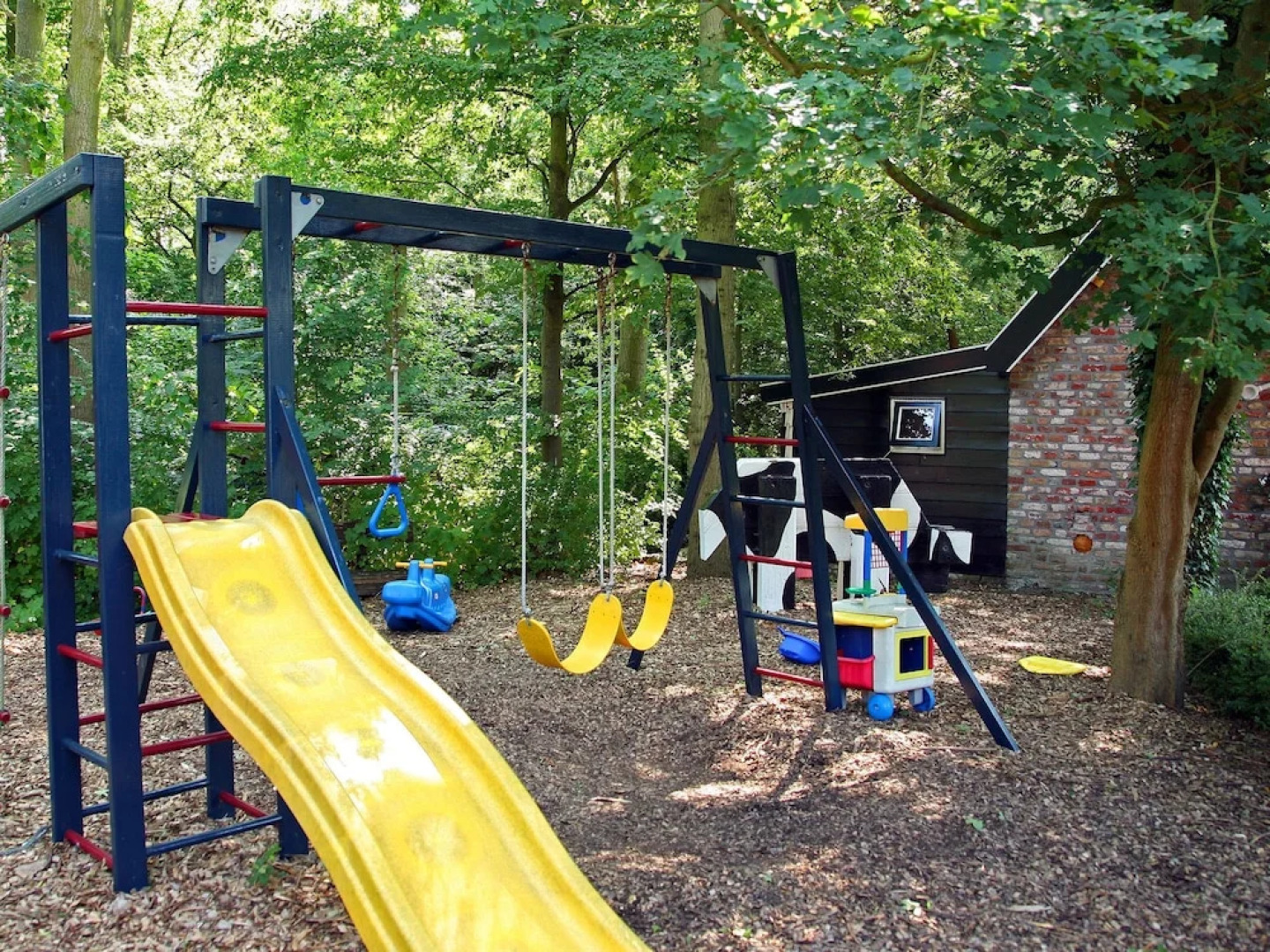 Charming Holiday Home in Veere Near Forest