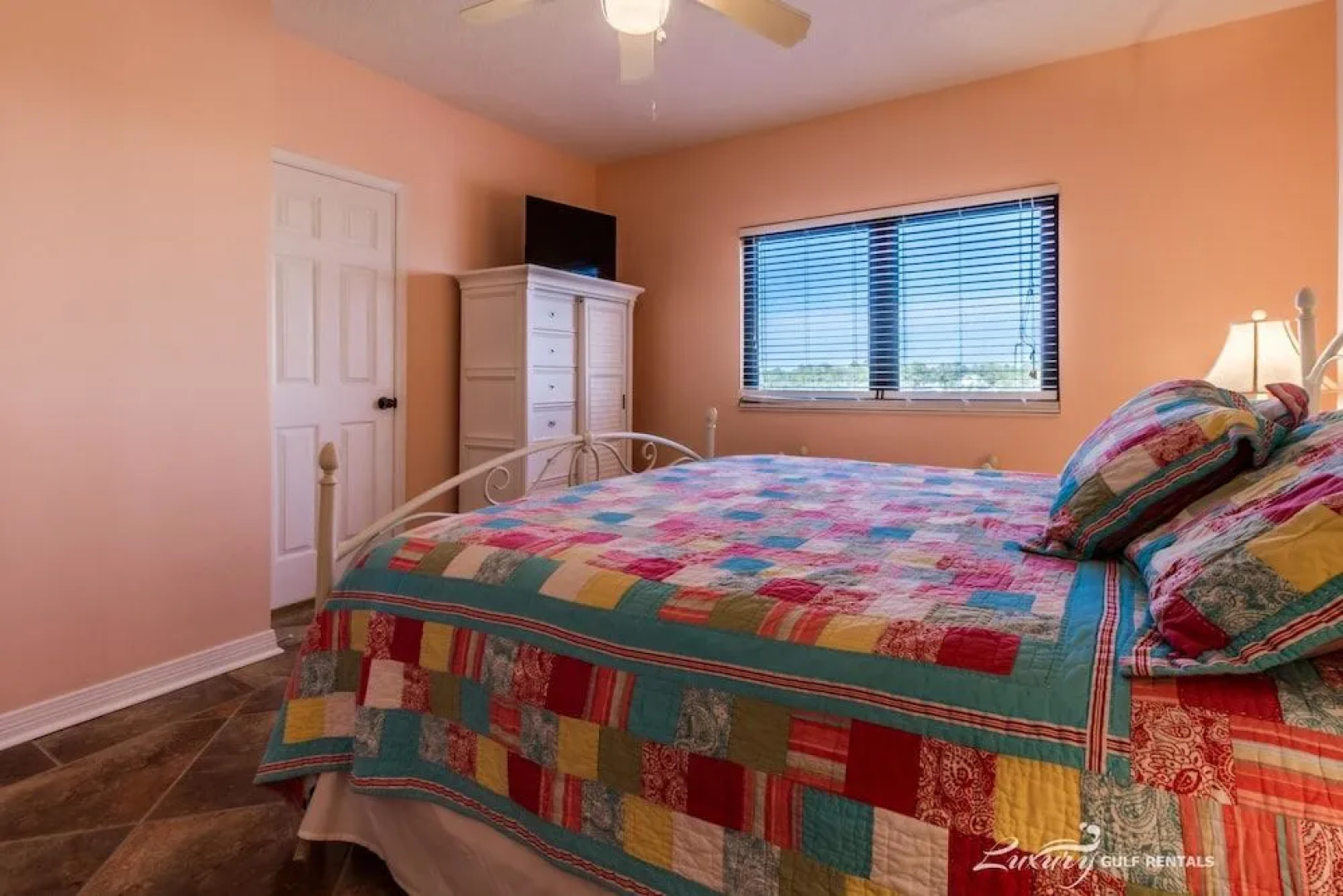 Four Seasons by Luxury Gulf Rentals