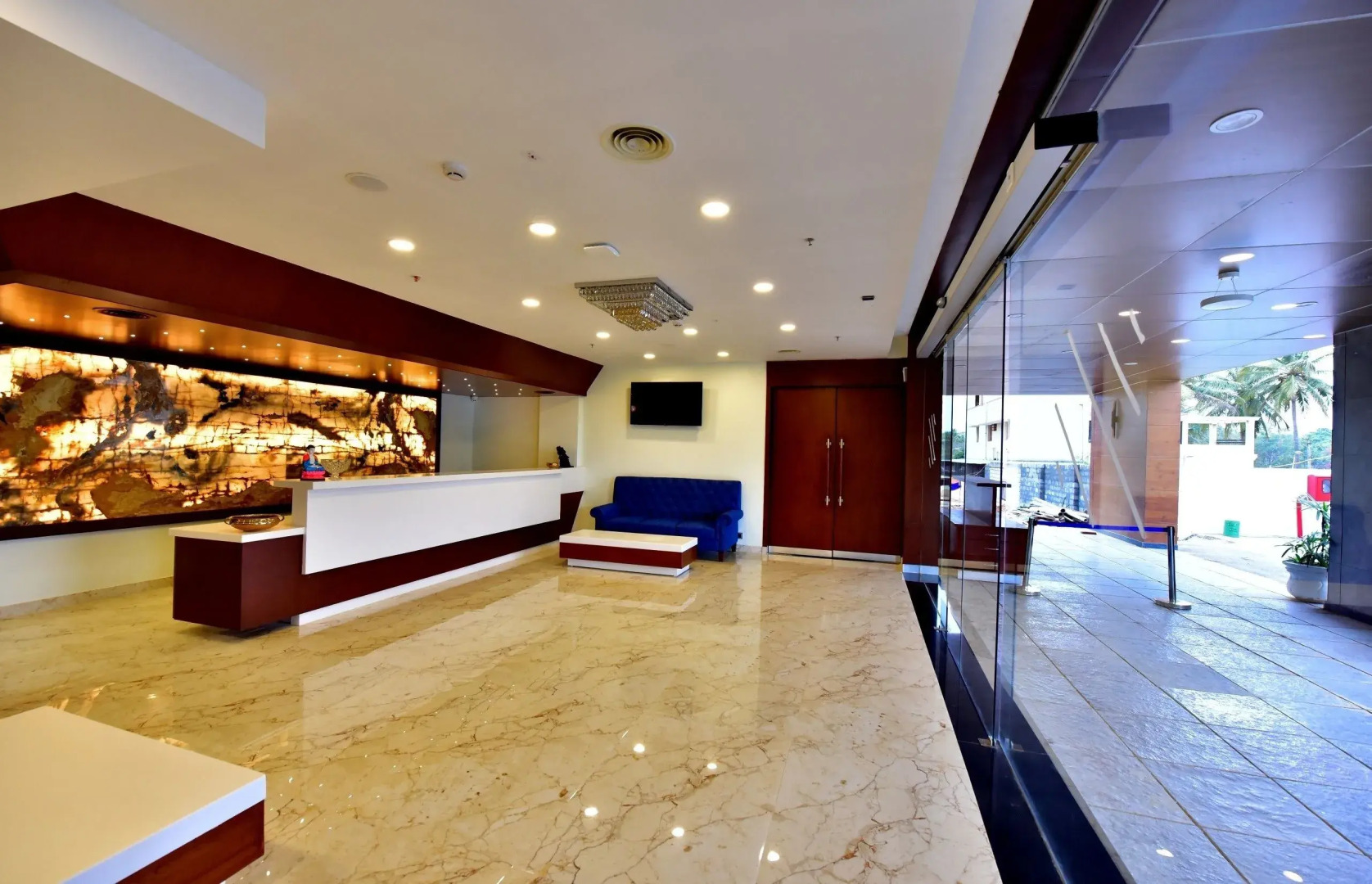 Royal Lotus View Resotel