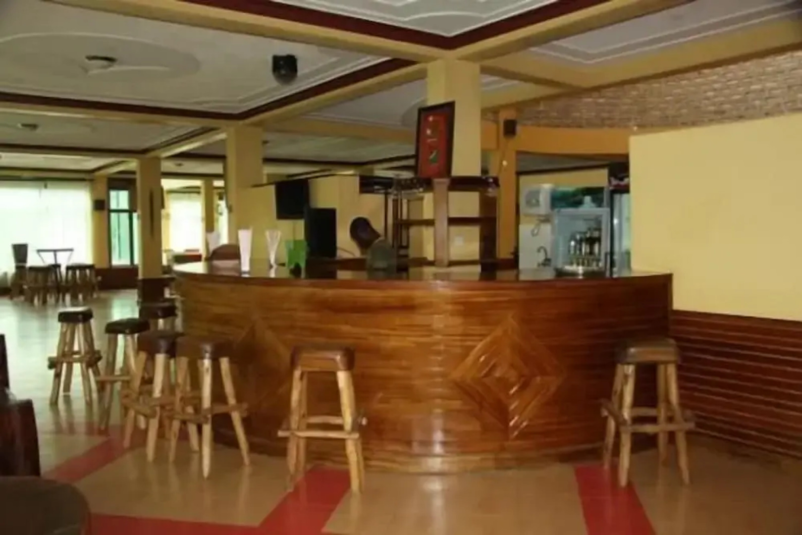 Bunyonyi Safaris Resort