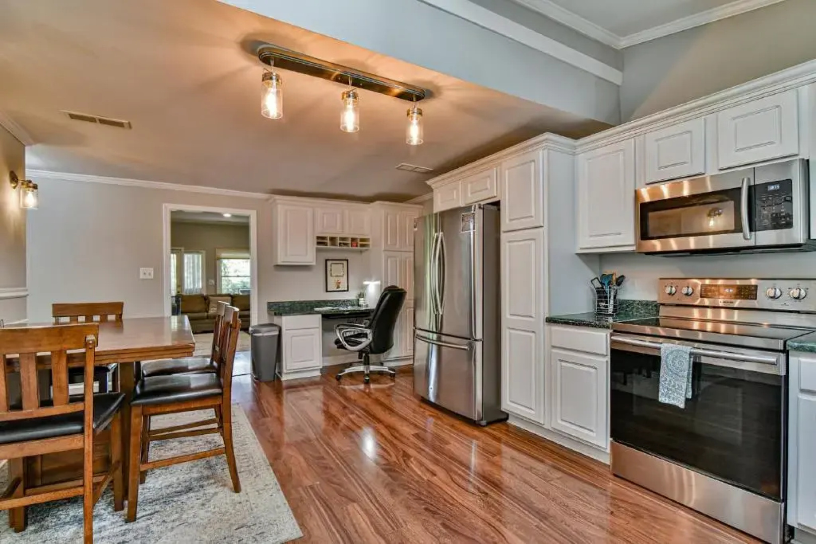 South Asheville home with hot tub just 11 miles to downtown