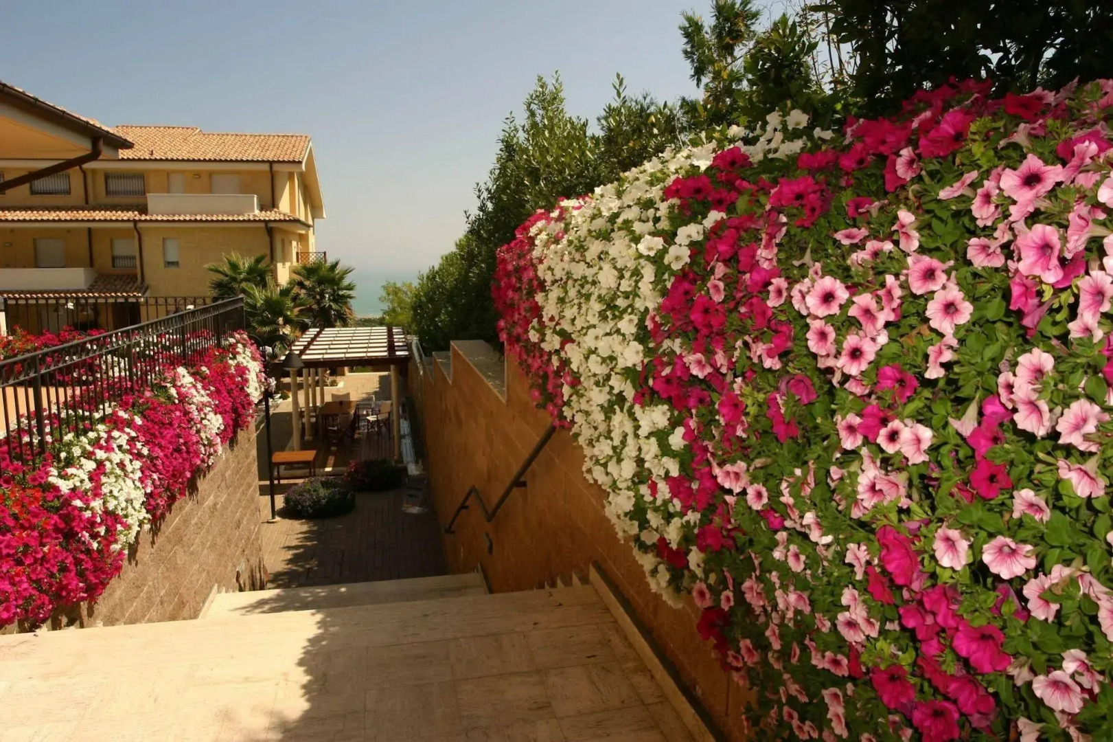 Tortorella Inn Resort