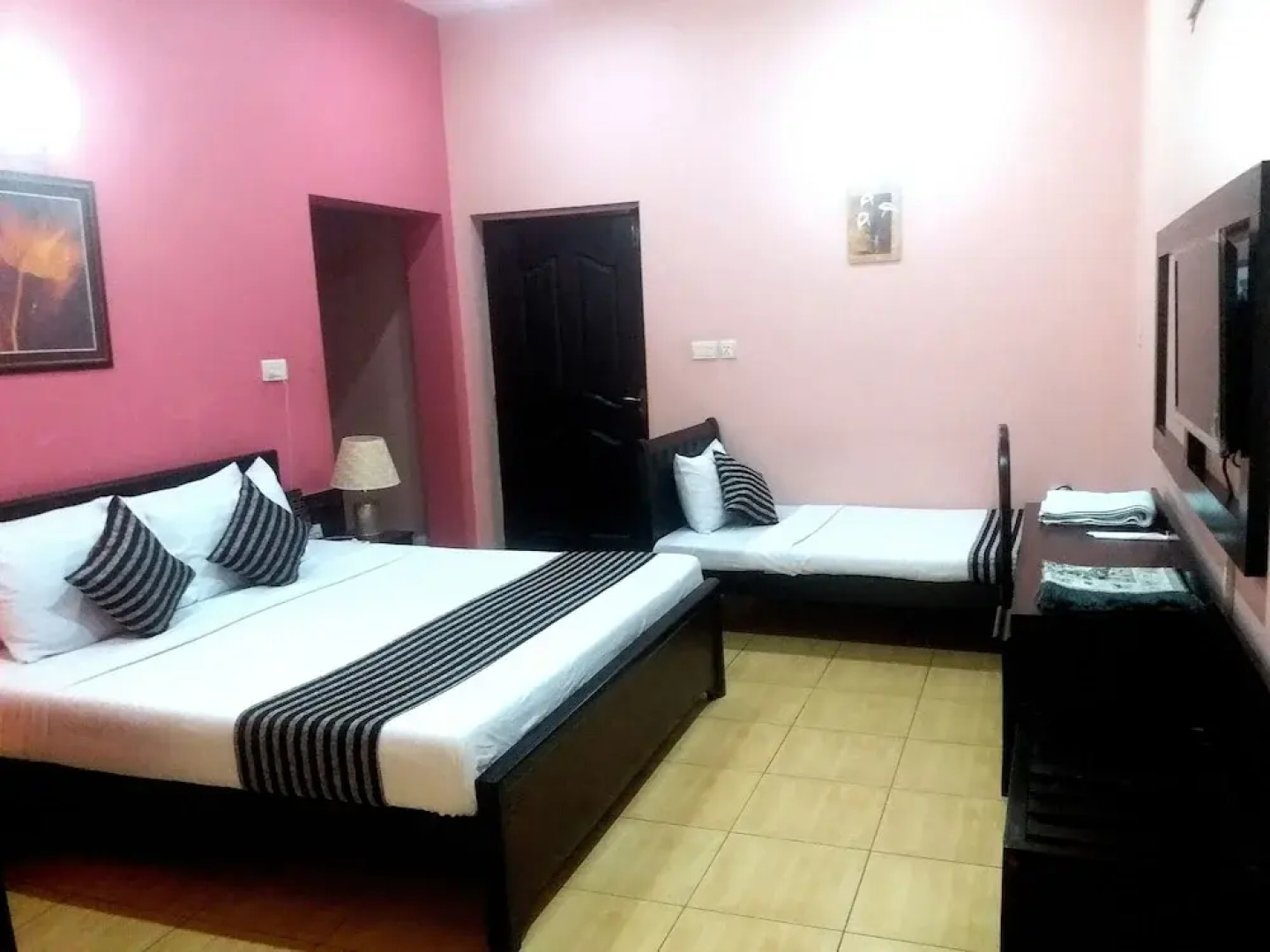 Hotel Executive Lodge