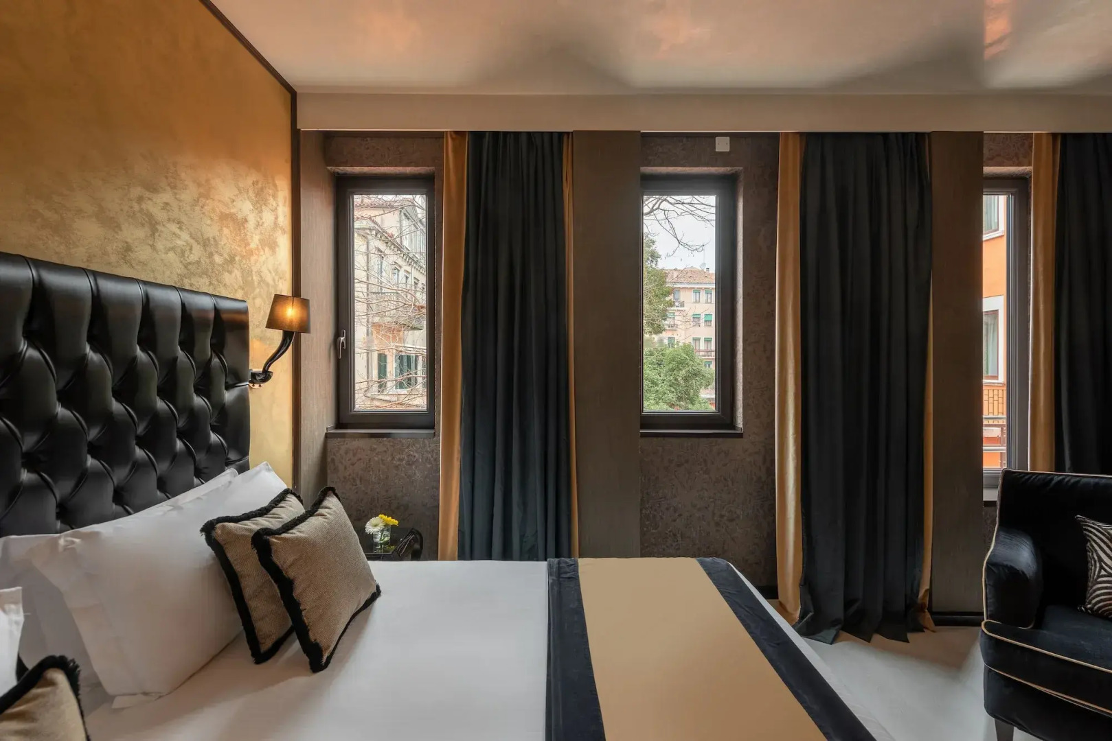 Carnival Palace Hotel