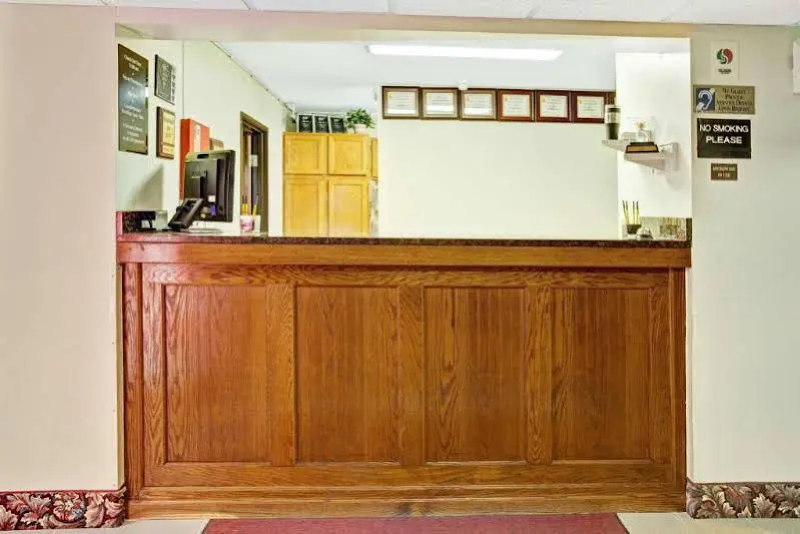 Super 8 By Wyndham Longmont/Twin Peaks