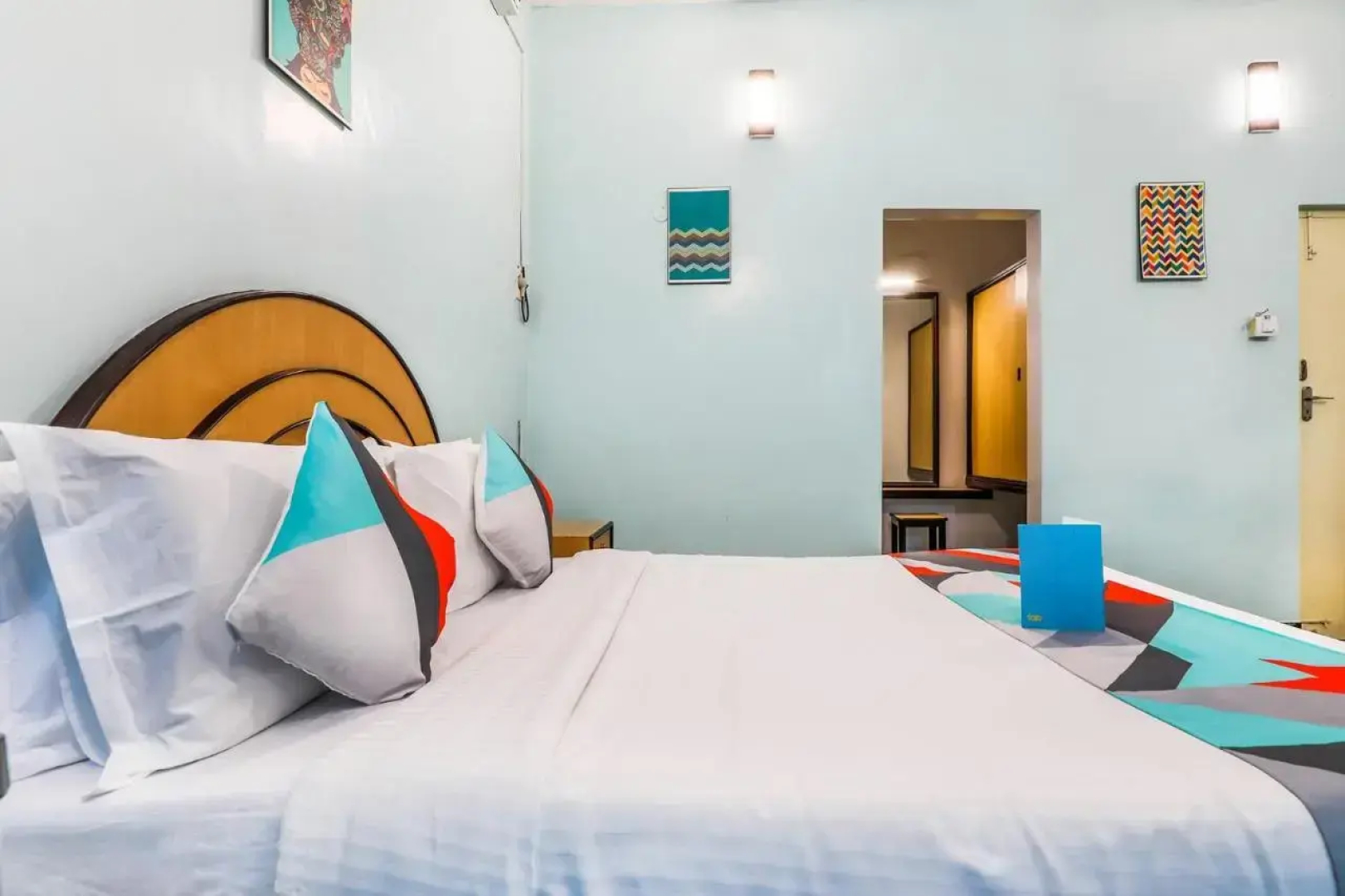 Santhi Inn