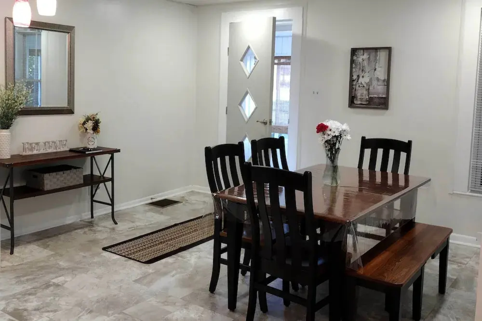 'the Shady Cottage' Millersburg Getaway w/ Deck