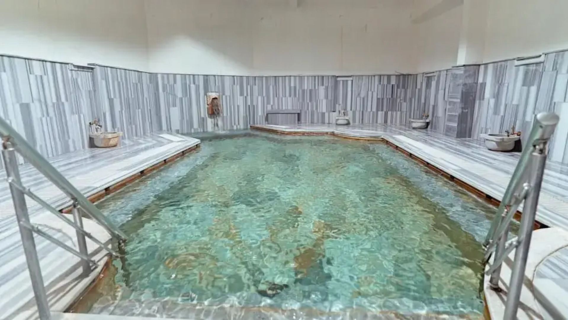 Queen Thermal Resort Hotel & Spa