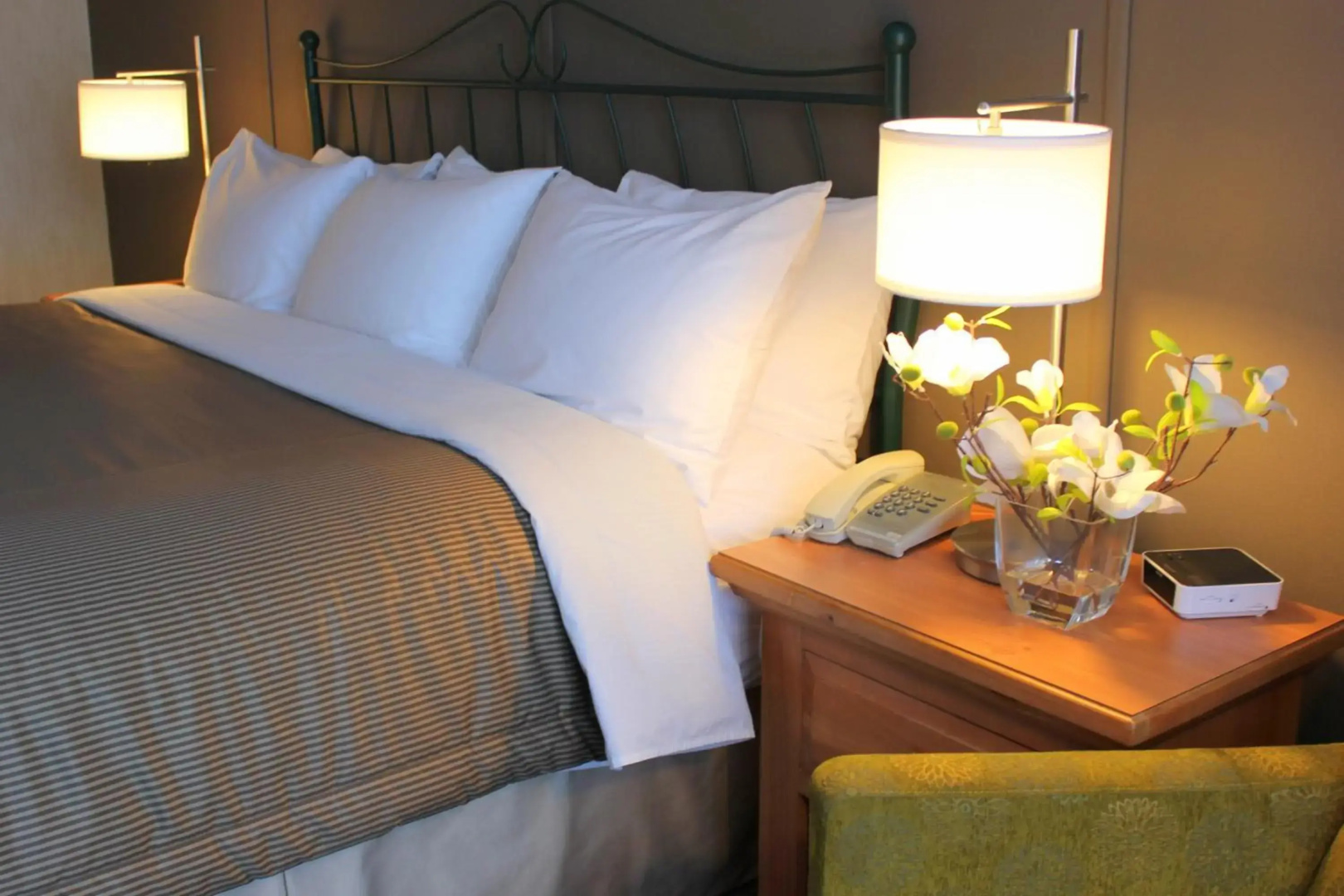 Confederation Place - Hotel
