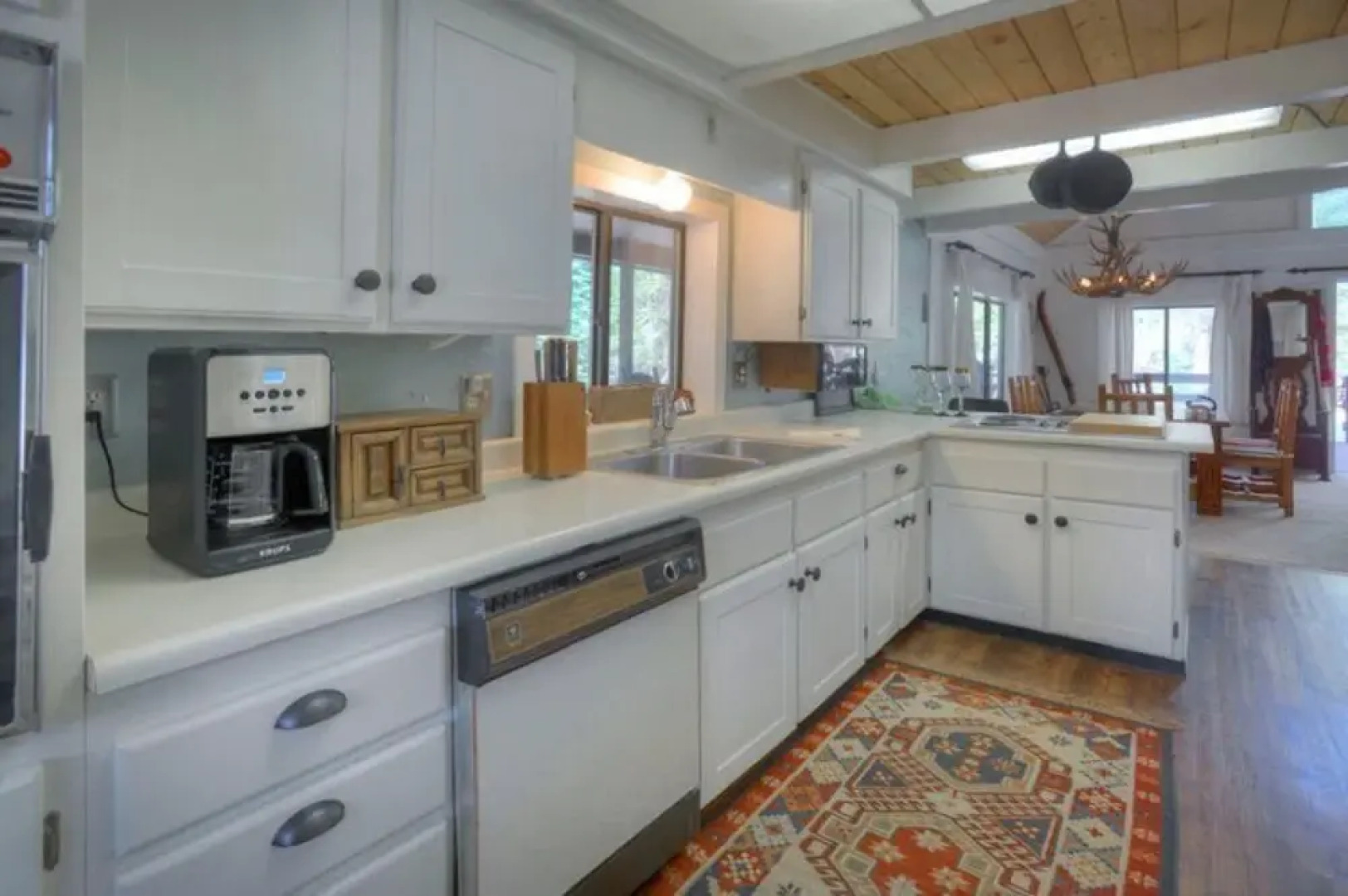 Hideaway River Cabin