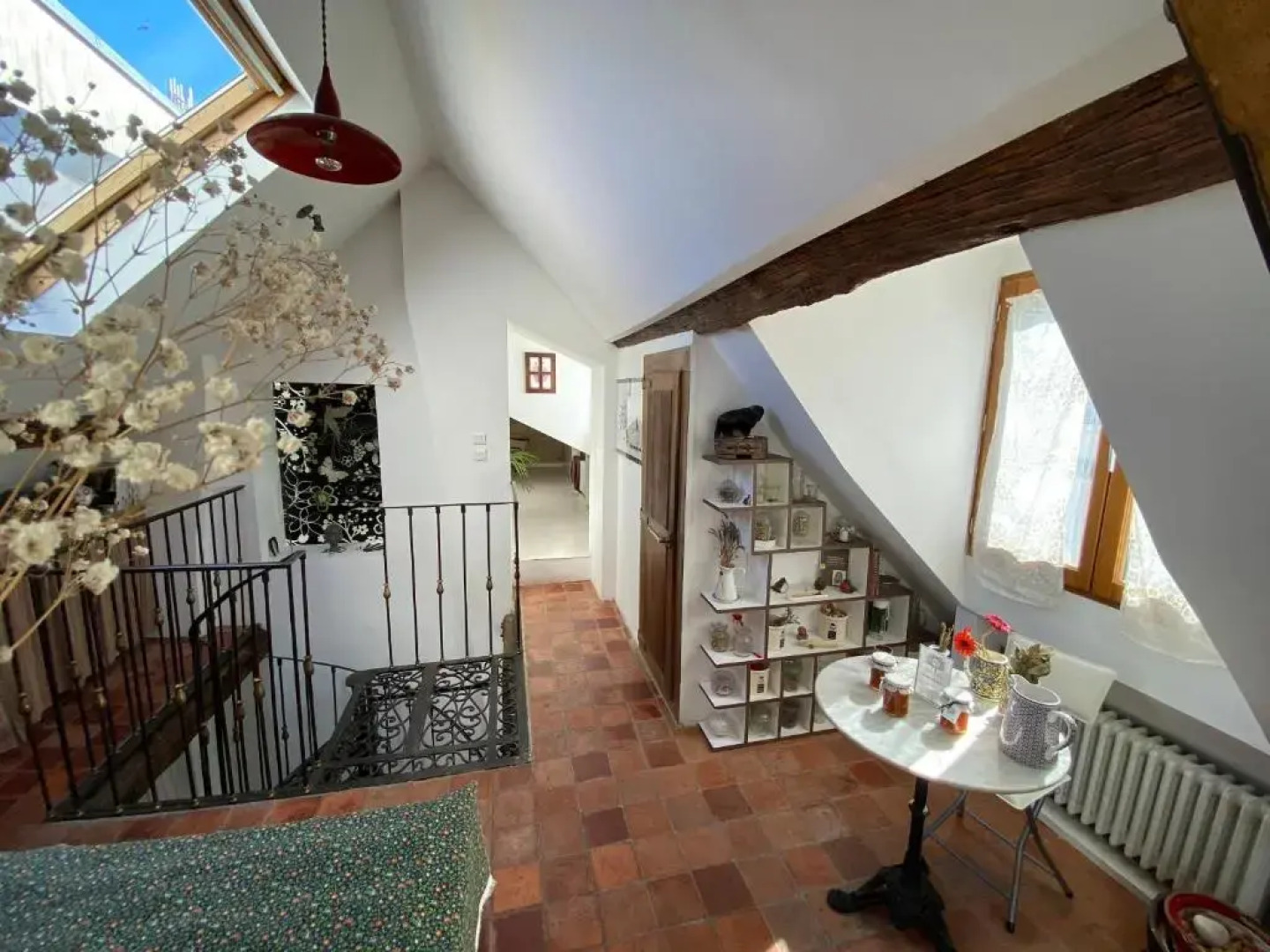 L'académie de Clémence, Guest House Paris-Roland-Garros