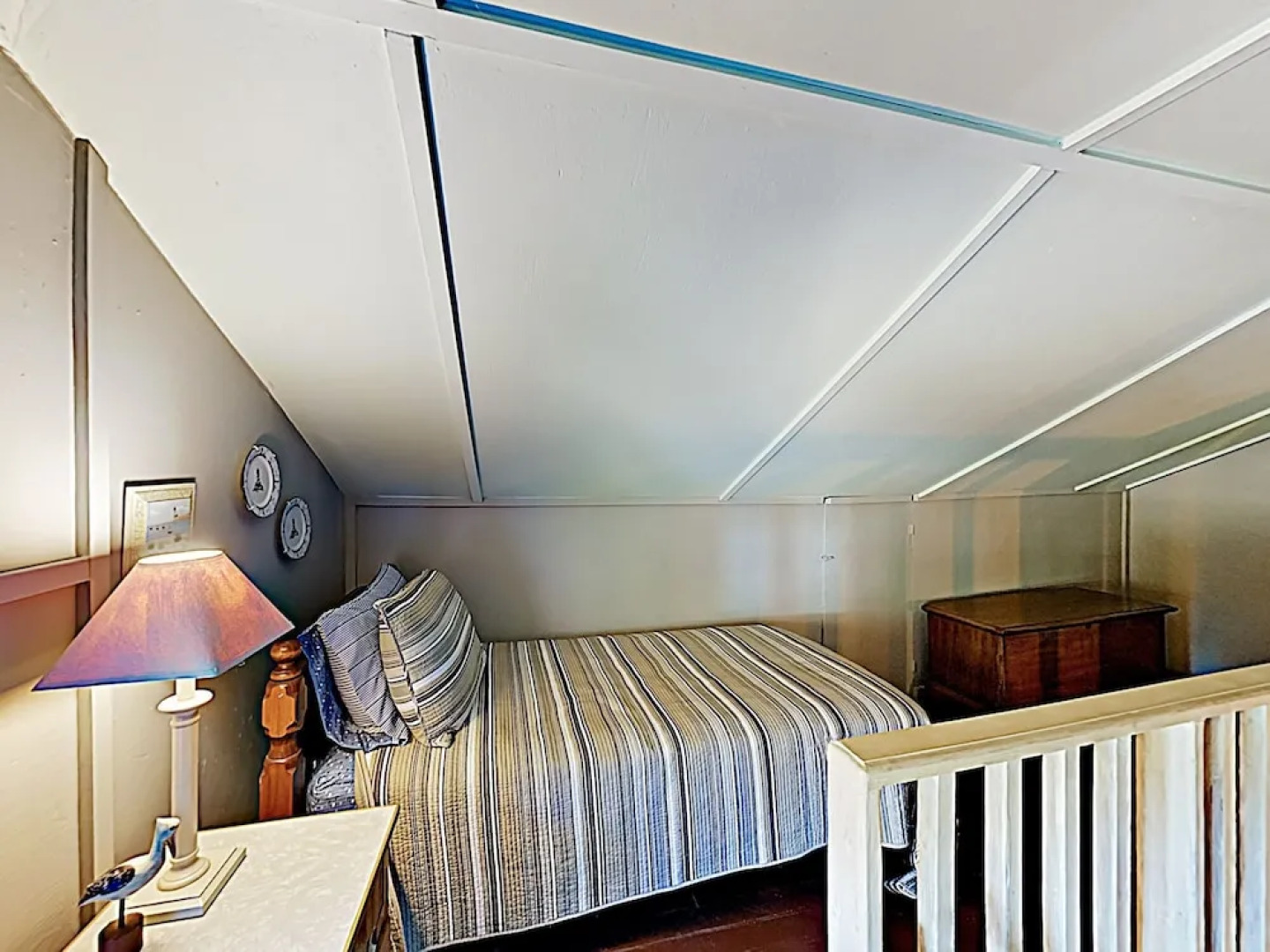 15450 Rockaway Beach - 2 Br Home