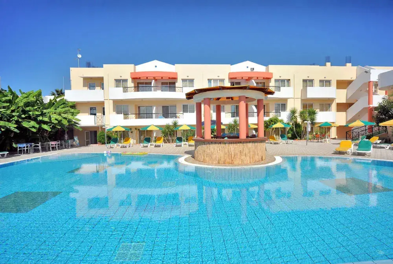 Pelopas Resort Apartments